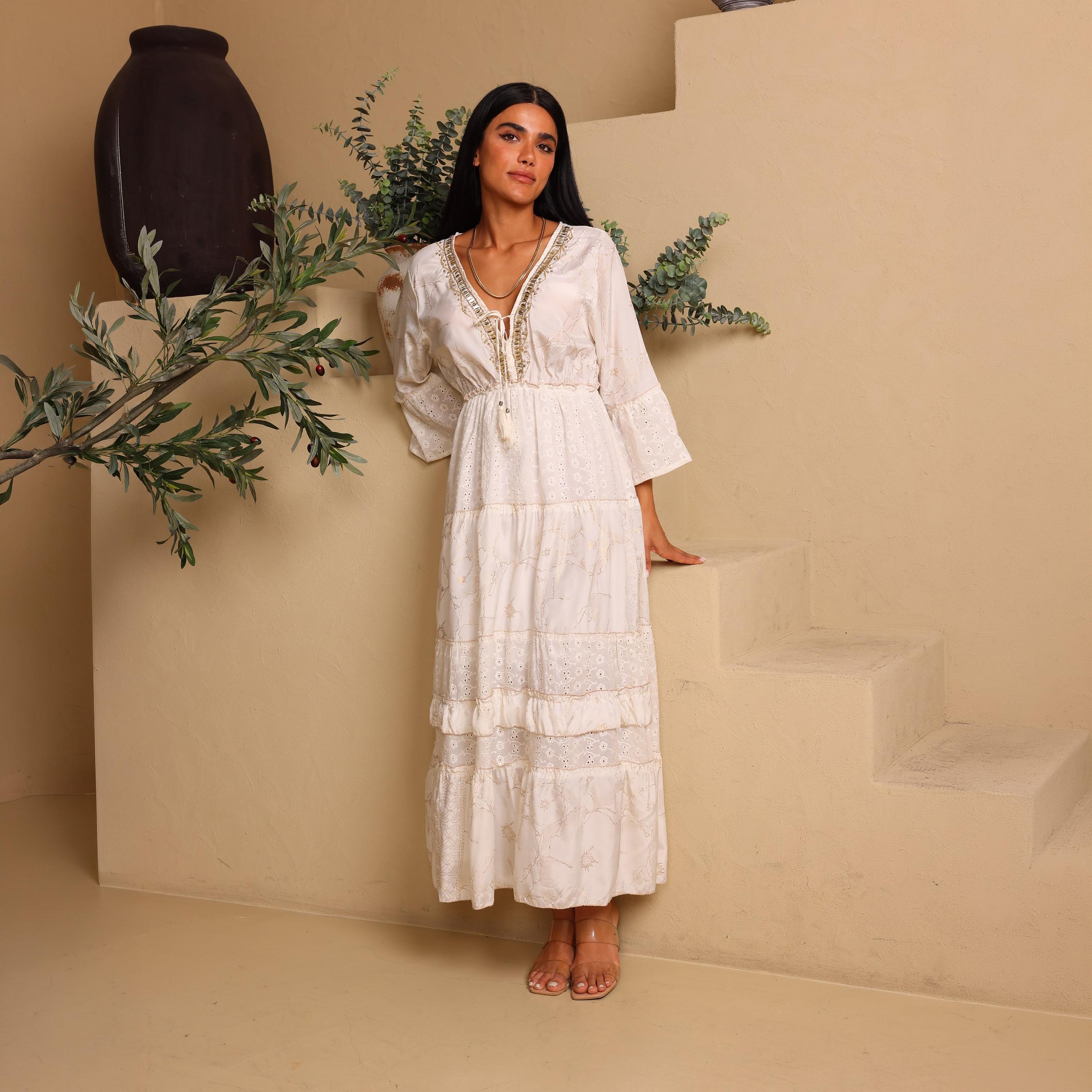 جلابية نسائية بطبقات بتصميم كتل الألوان وأكمام جرس وقماش شيفلي من إيككسا-women-arabicclothing-jalabiyas-image-6
