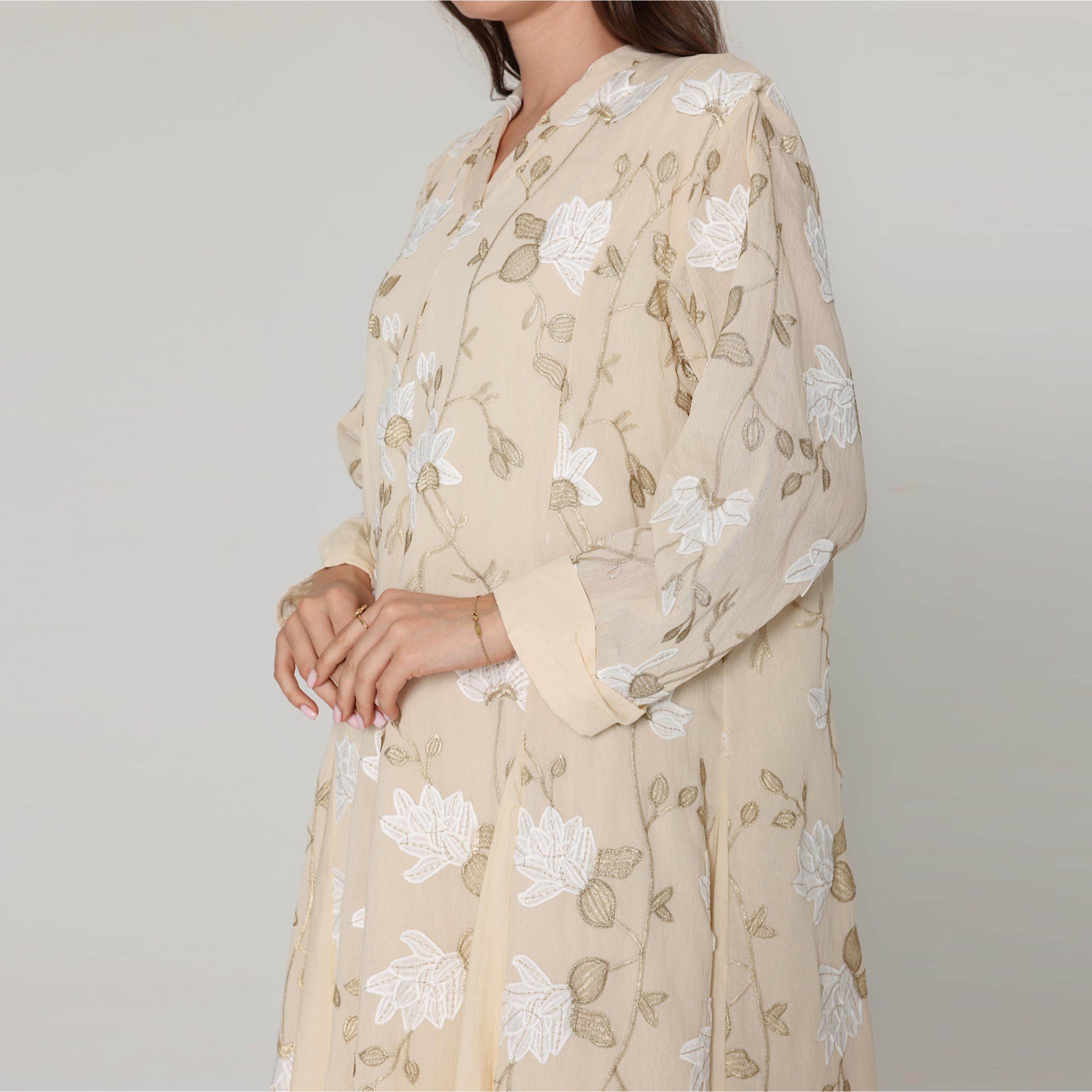 جلابية نسائية مطرزة بالزهور مع ألواح جوديت من إيككسا-women-arabicclothing-jalabiyas-image-2
