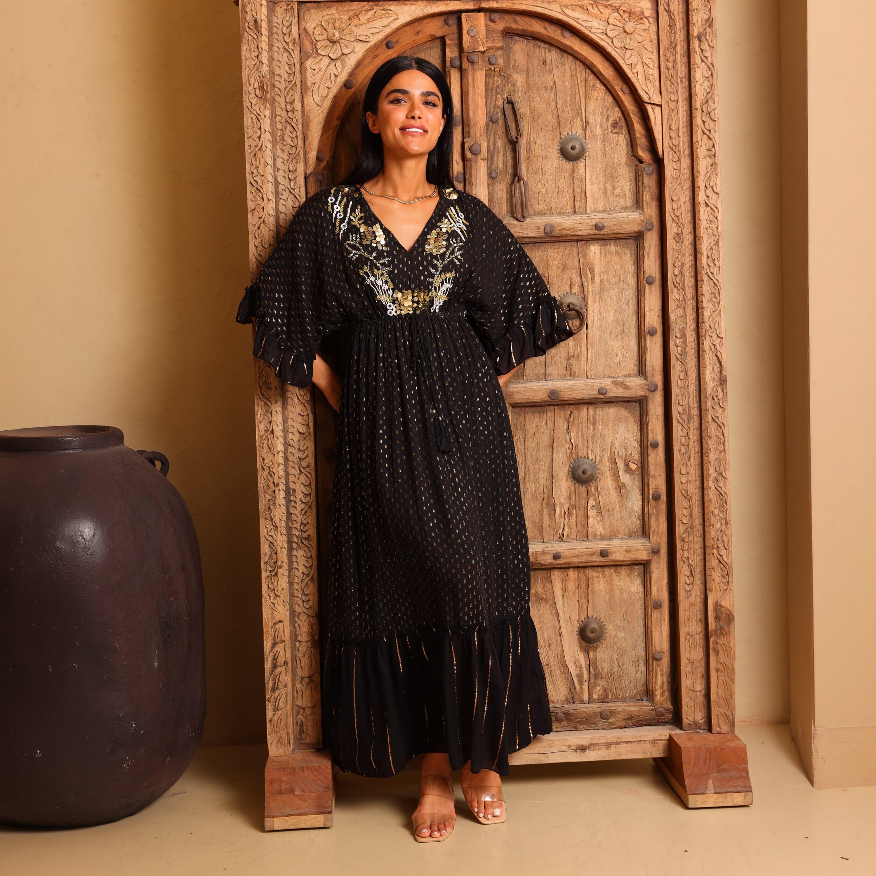 جلابية نسائية بطبقات وأكمام كشكش معدنية مع صدرية مطرزة بالخرز من إيككسا-women-arabicclothing-jalabiyas-image-16