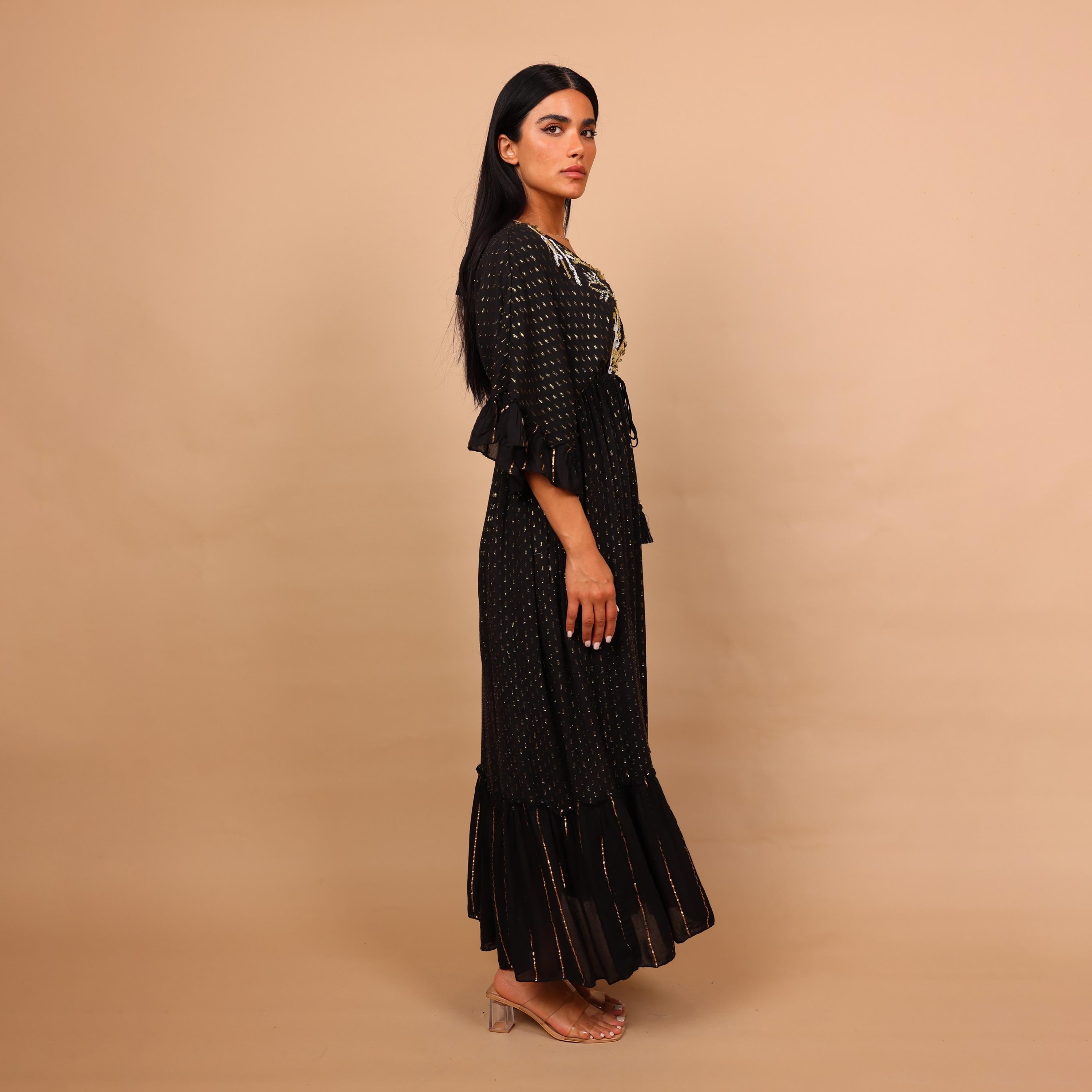جلابية نسائية بطبقات وأكمام كشكش معدنية مع صدرية مطرزة بالخرز من إيككسا-women-arabicclothing-jalabiyas-image-19