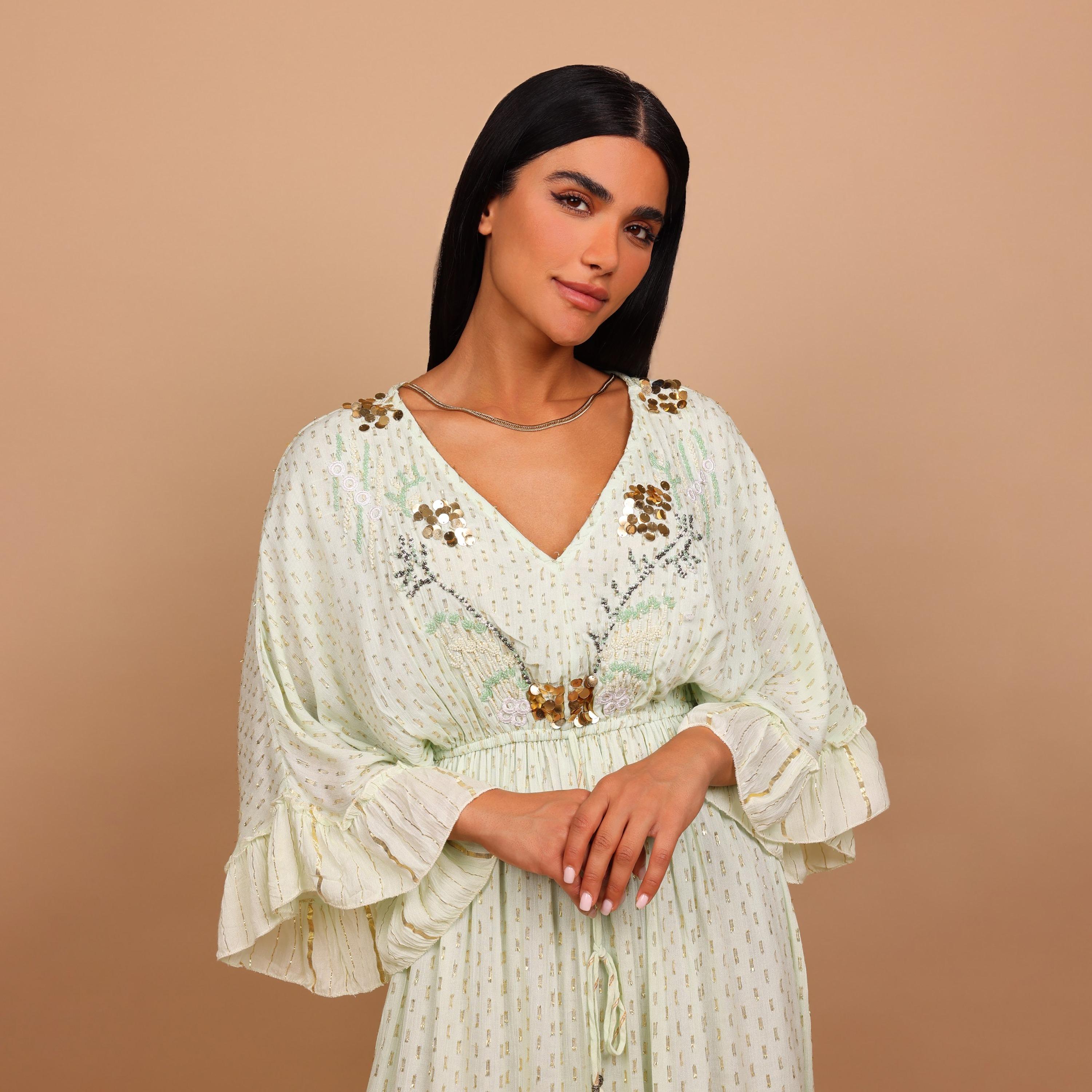 جلابية نسائية بطبقات وأكمام كشكش معدنية مع صدرية مطرزة بالخرز من إيككسا-women-arabicclothing-jalabiyas-image-3