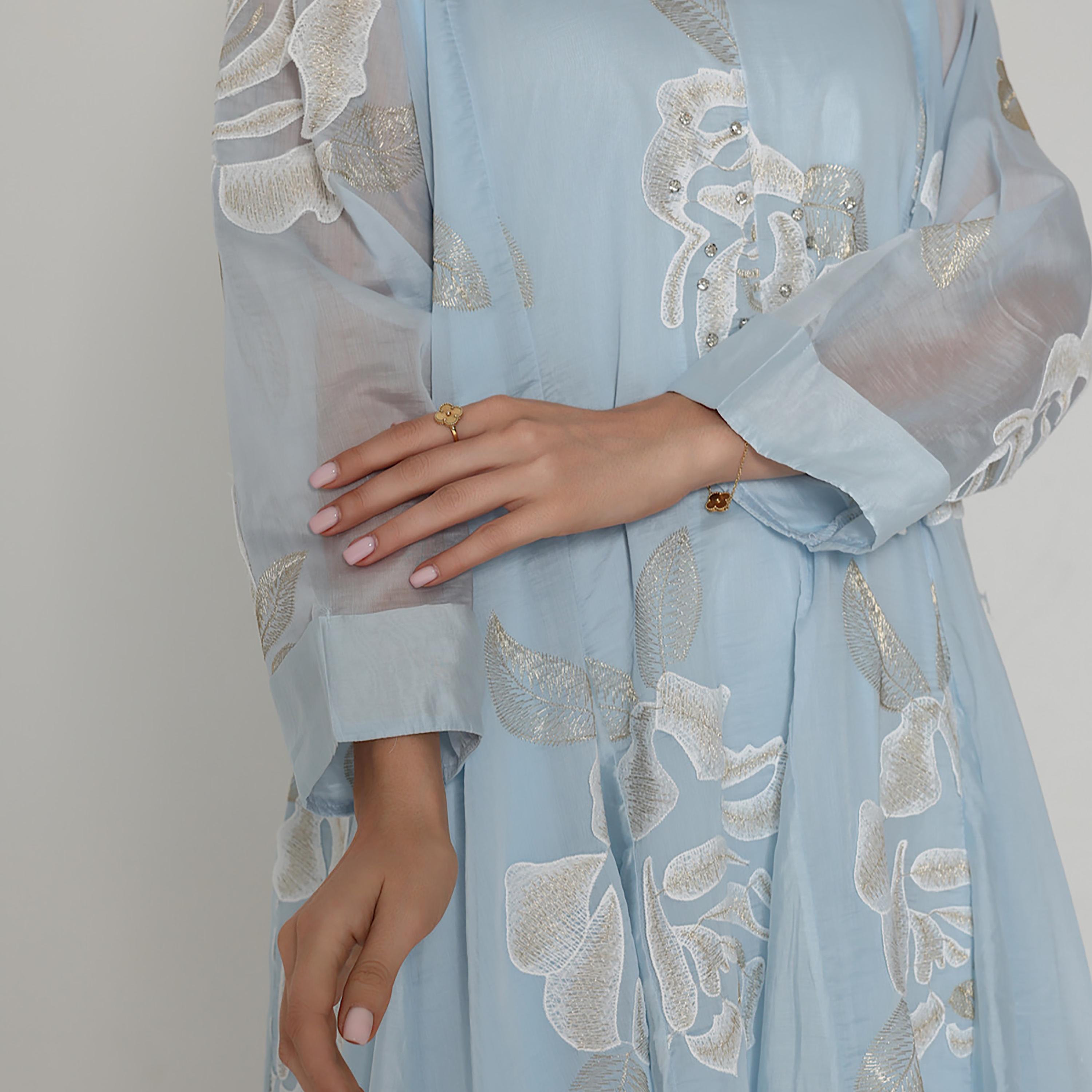 جلابية نسائية مطرزة بالزهور مع ألواح جوديت من إيككسا-women-clothing-dresses-image-2
