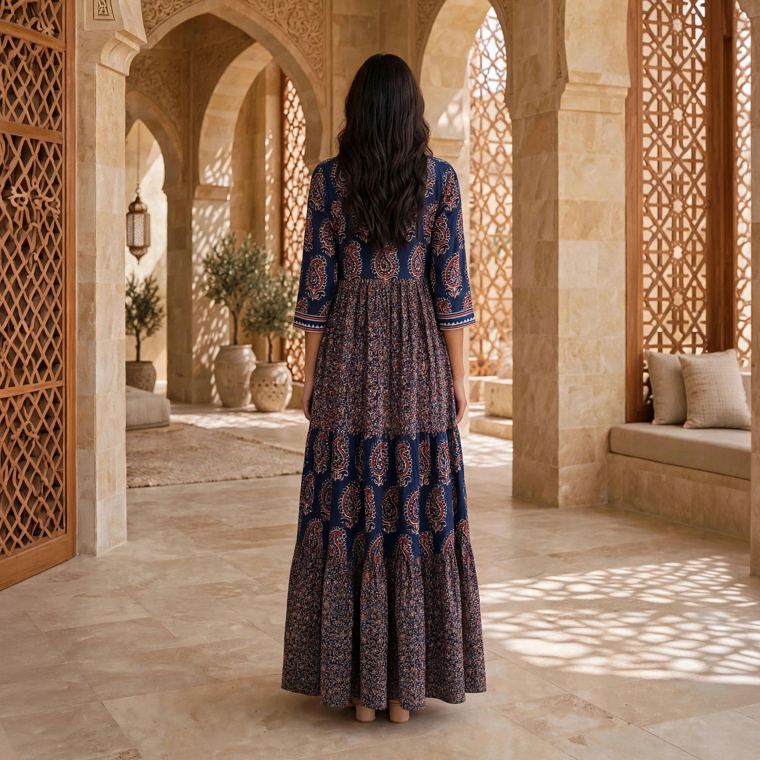جلابية حريمي بطبقات بطبعة بيزلي إثنية من إيكسا-women-arabicclothing-jalabiyas-image-5
