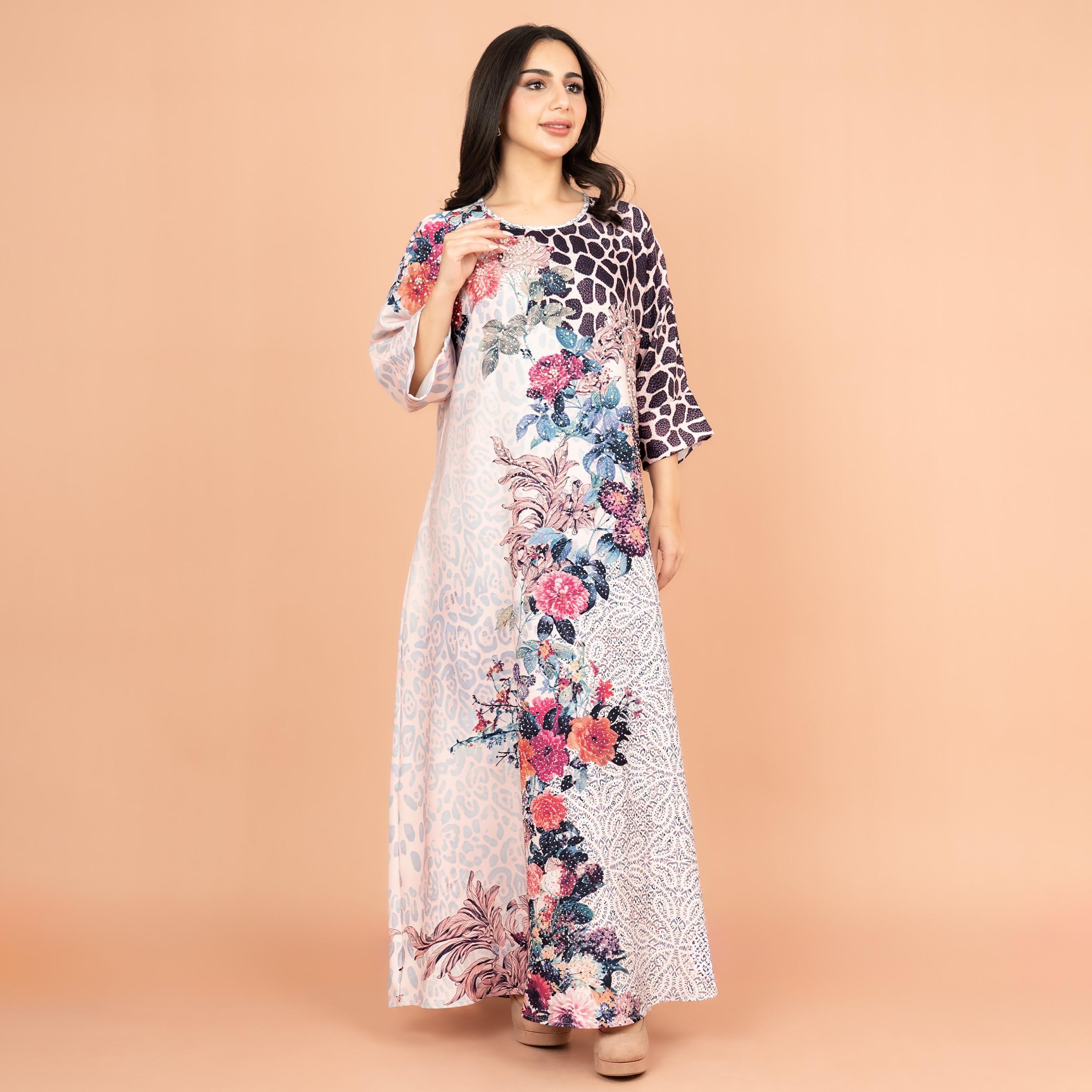 جلابية نسائية احتفالية بطبعات زهور ومزينة باللؤلؤ بأكمام قابلة للطي من IKKXA-women-arabicclothing-jalabiyas-image-5
