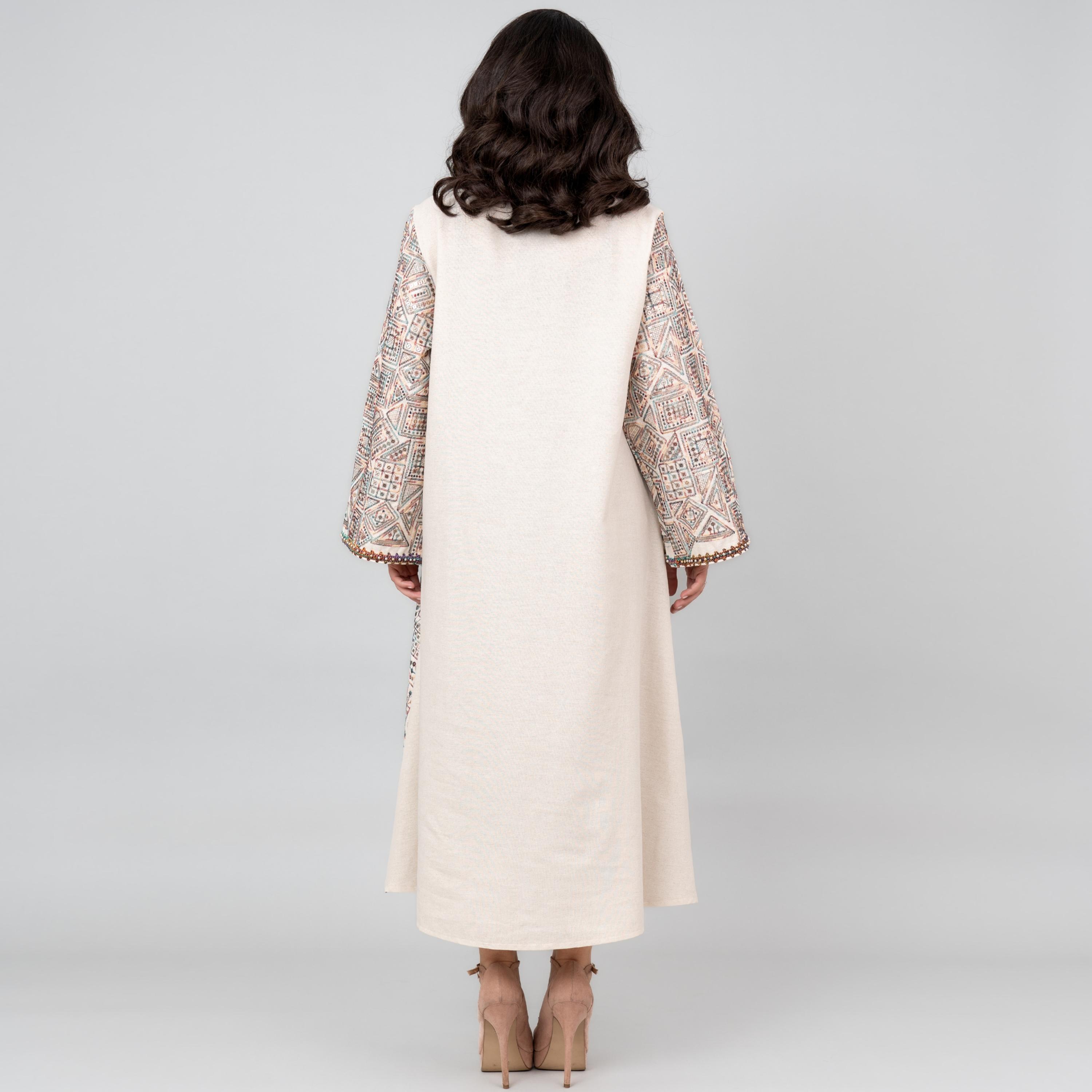جلابية نسائية من الكتان باللون البيج الأنيق مطرزة بالترتر من إككسا-women-arabicclothing-jalabiyas-image-4