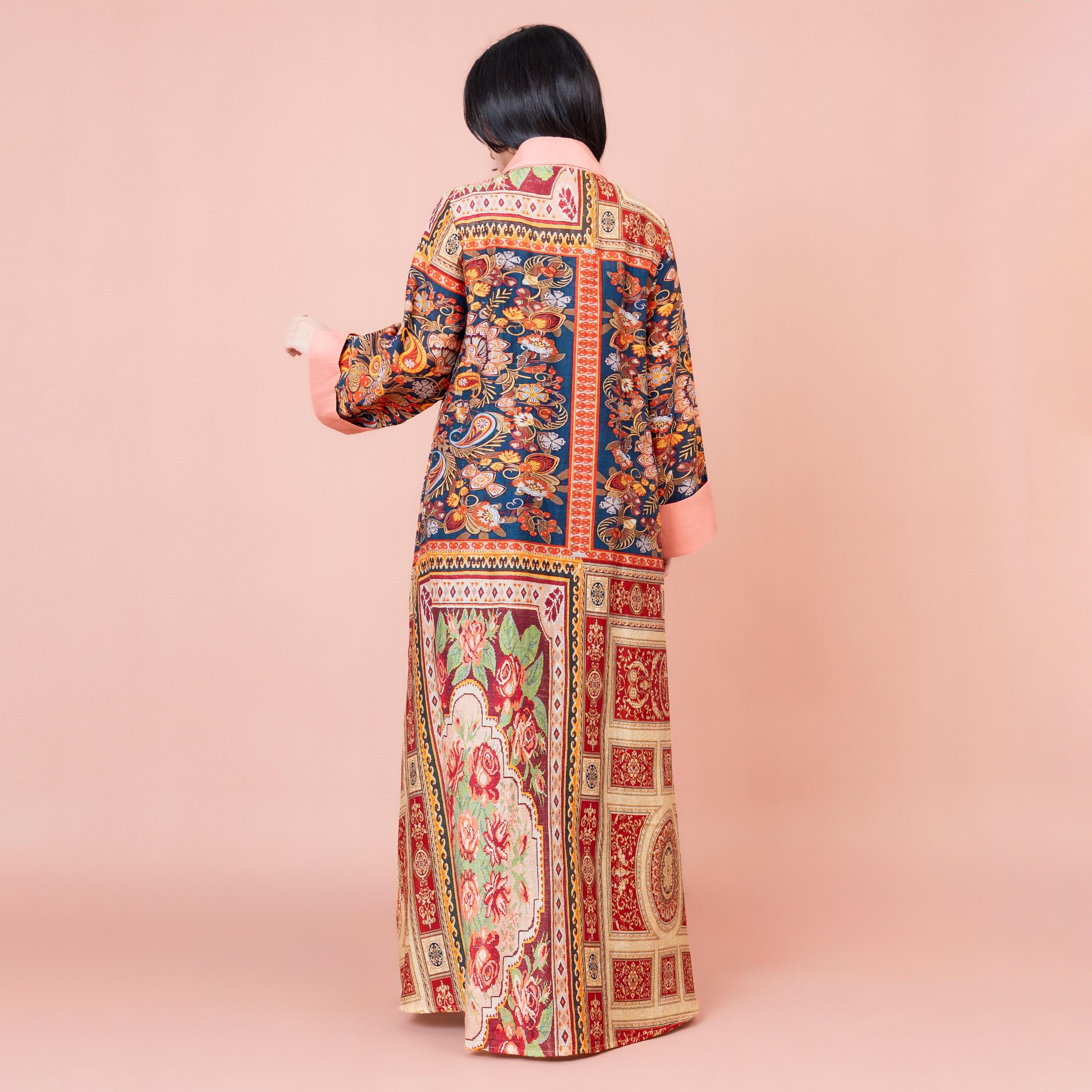 جلابية مطبوعة بالكامل وأساور متباينة من إيككسا-women-arabicclothing-jalabiyas-image-4