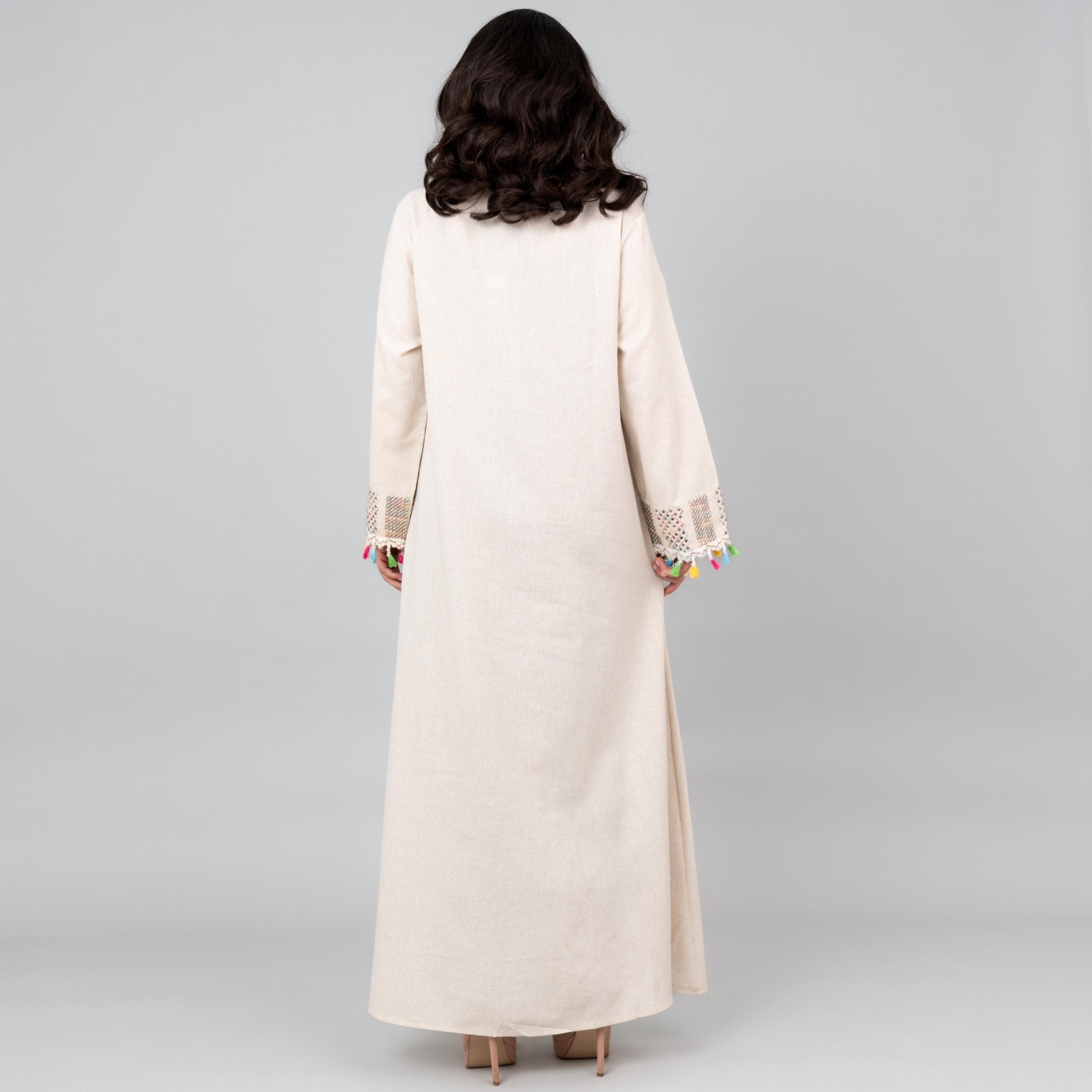جلابية نسائية من الكتان باللون البيج مزينة بالشراشيب والترتر من إككسا-women-arabicclothing-jalabiyas-image-4