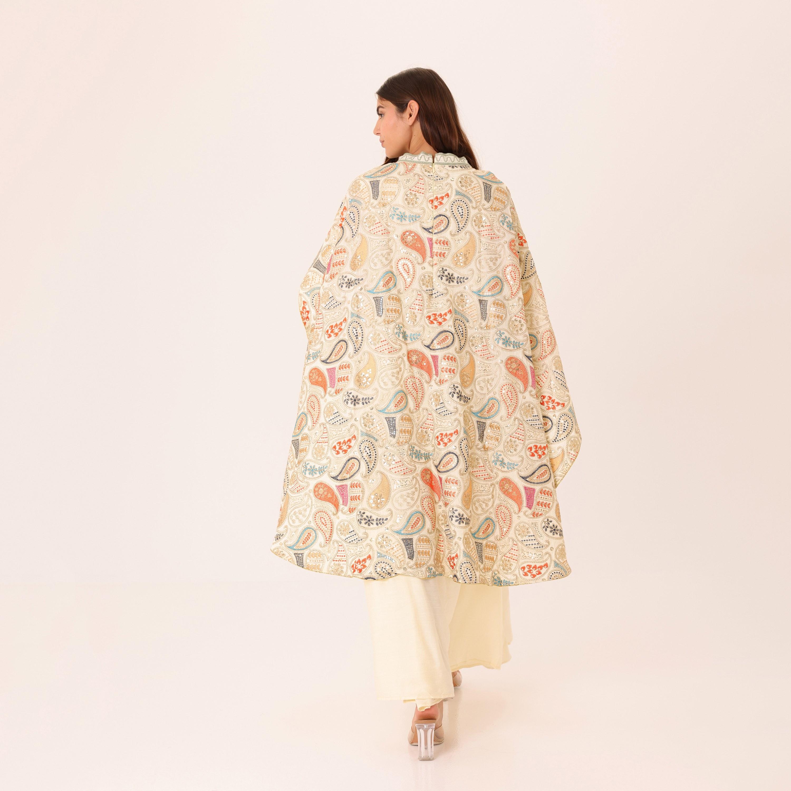 جلابية سهرة نسائية بنقشة بيزلي مطرزة بياقة عالية وعباءة علوية من إيككسا-women-arabicclothing-jalabiyas-image-11