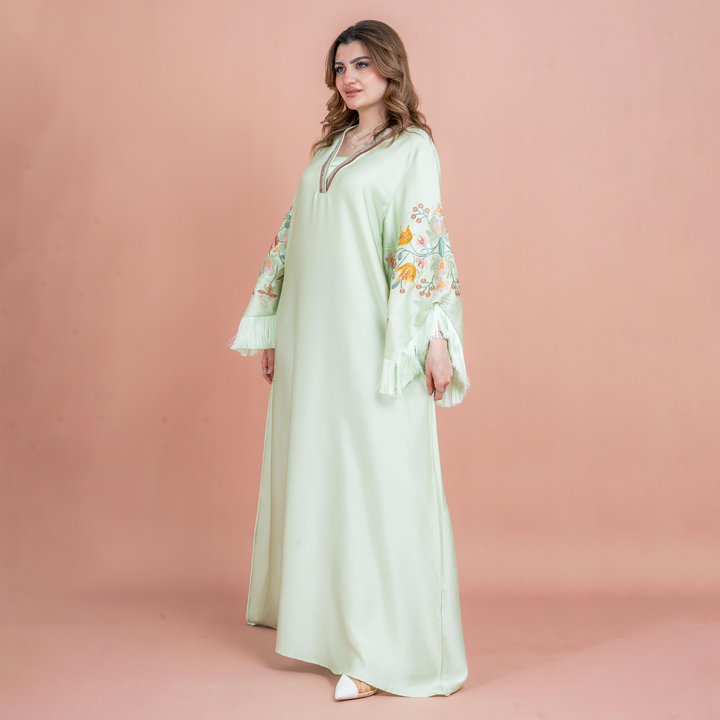 جلابية سهرة نسائية بأكمام واسعة ومزينة بالكريستال ومطرزة وذات لمعان ساتان من إككسا-women-arabicclothing-jalabiyas-image-3