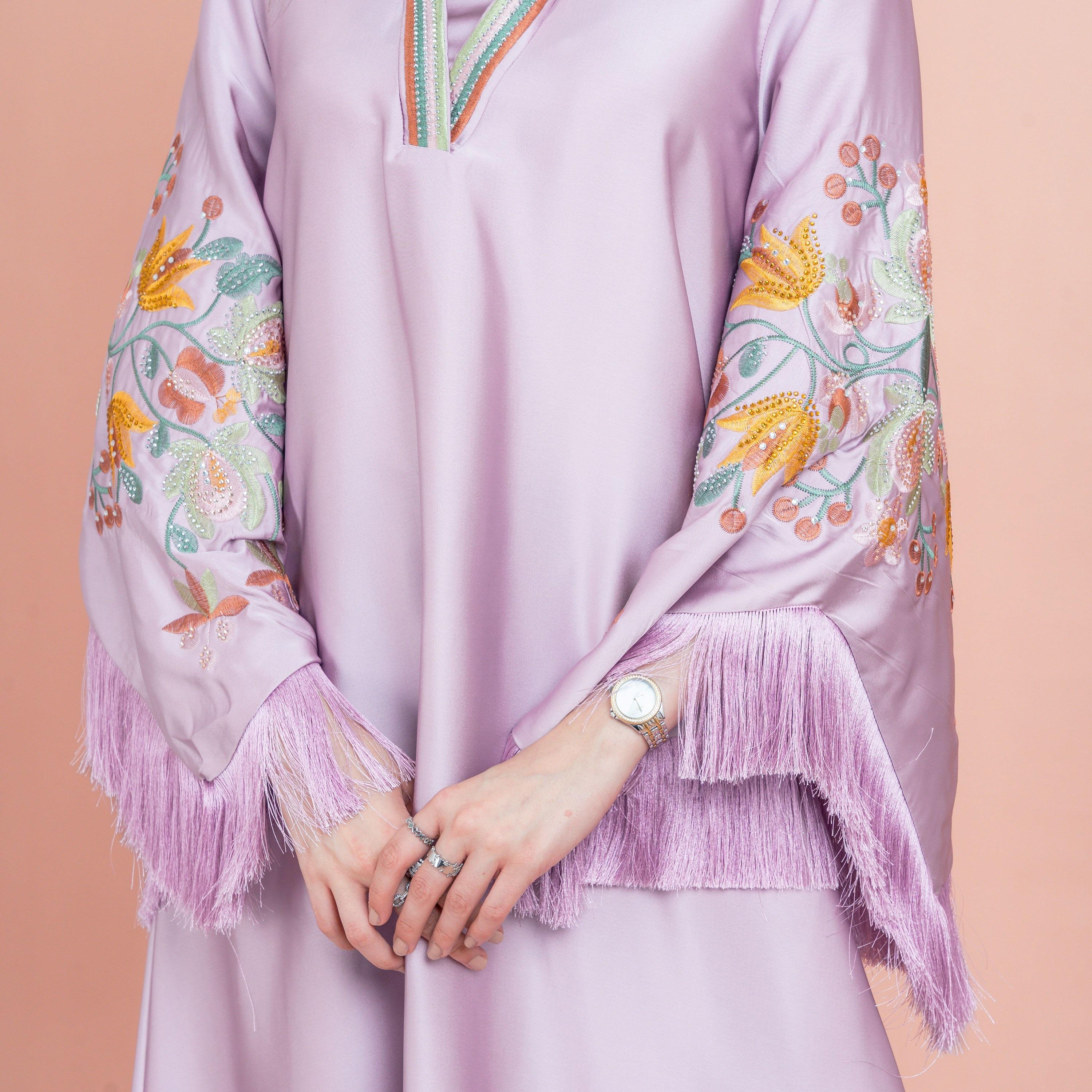 جلابية سهرة نسائية بأكمام واسعة ومزينة بالكريستال ومطرزة وذات لمعان ساتان من إككسا-women-arabicclothing-jalabiyas-image-6