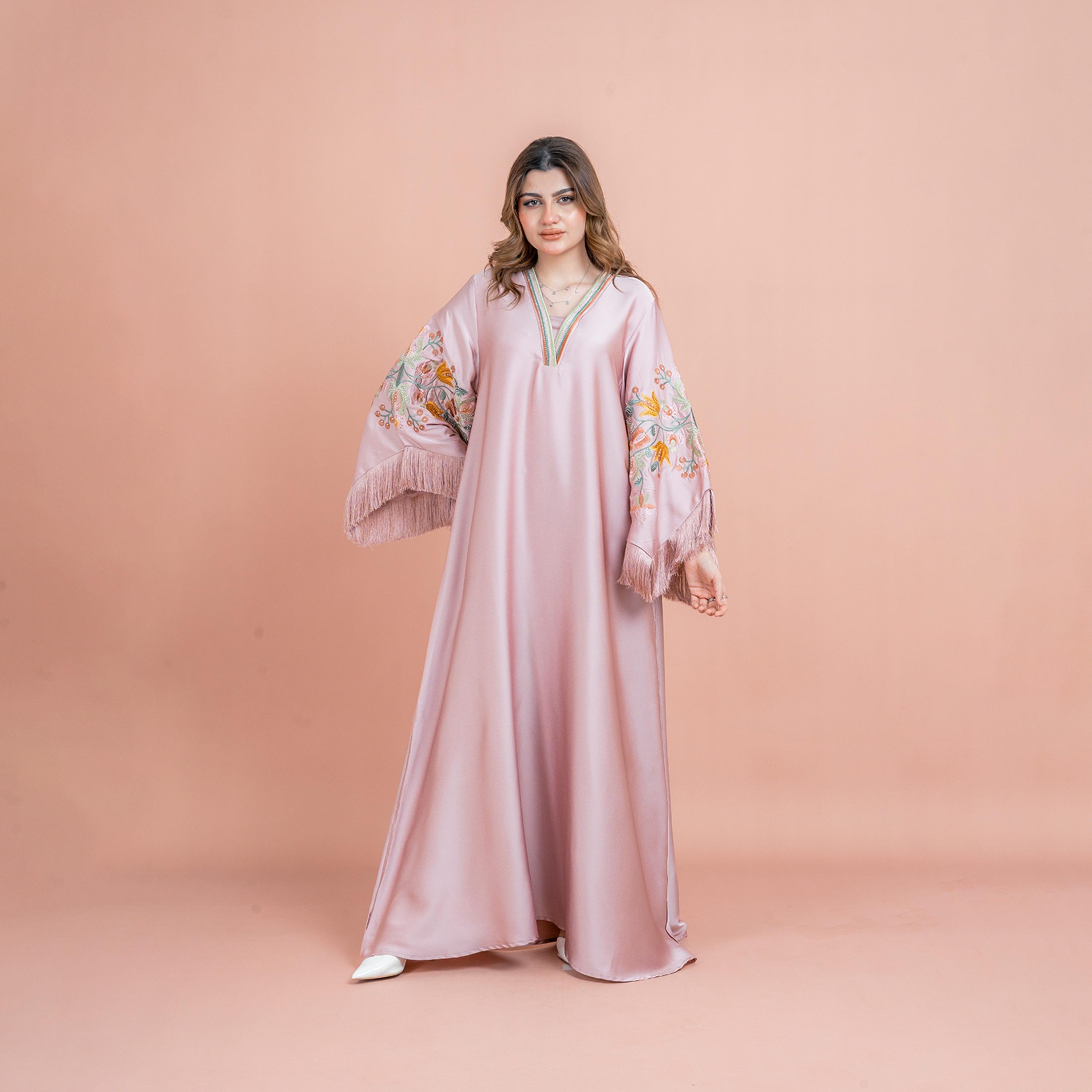 جلابية سهرة نسائية بأكمام واسعة ومزينة بالكريستال ومطرزة وذات لمعان ساتان من إككسا-women-arabicclothing-jalabiyas-image-13