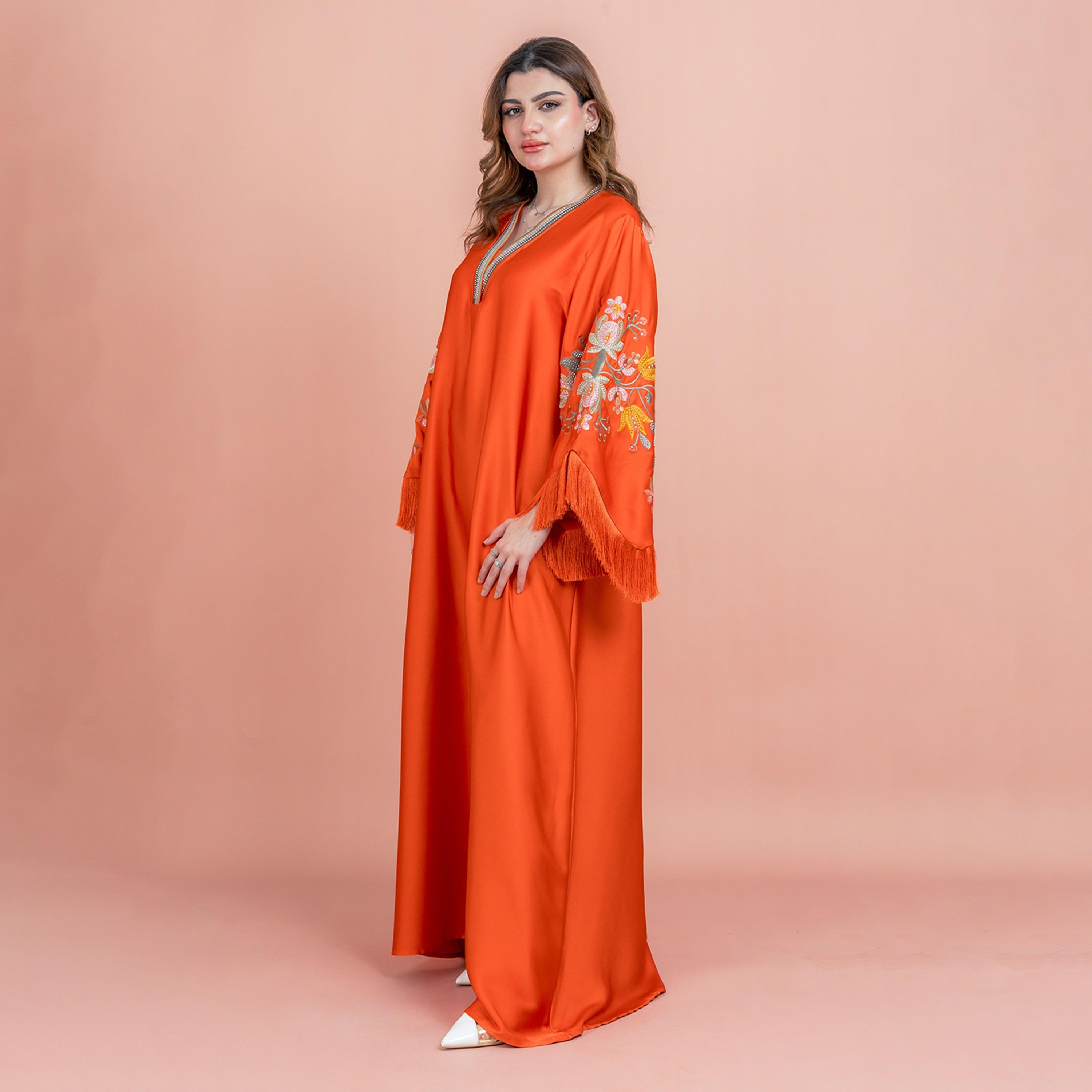جلابية سهرة نسائية بأكمام واسعة ومزينة بالكريستال ومطرزة وذات لمعان ساتان من إككسا-women-arabicclothing-jalabiyas-image-19