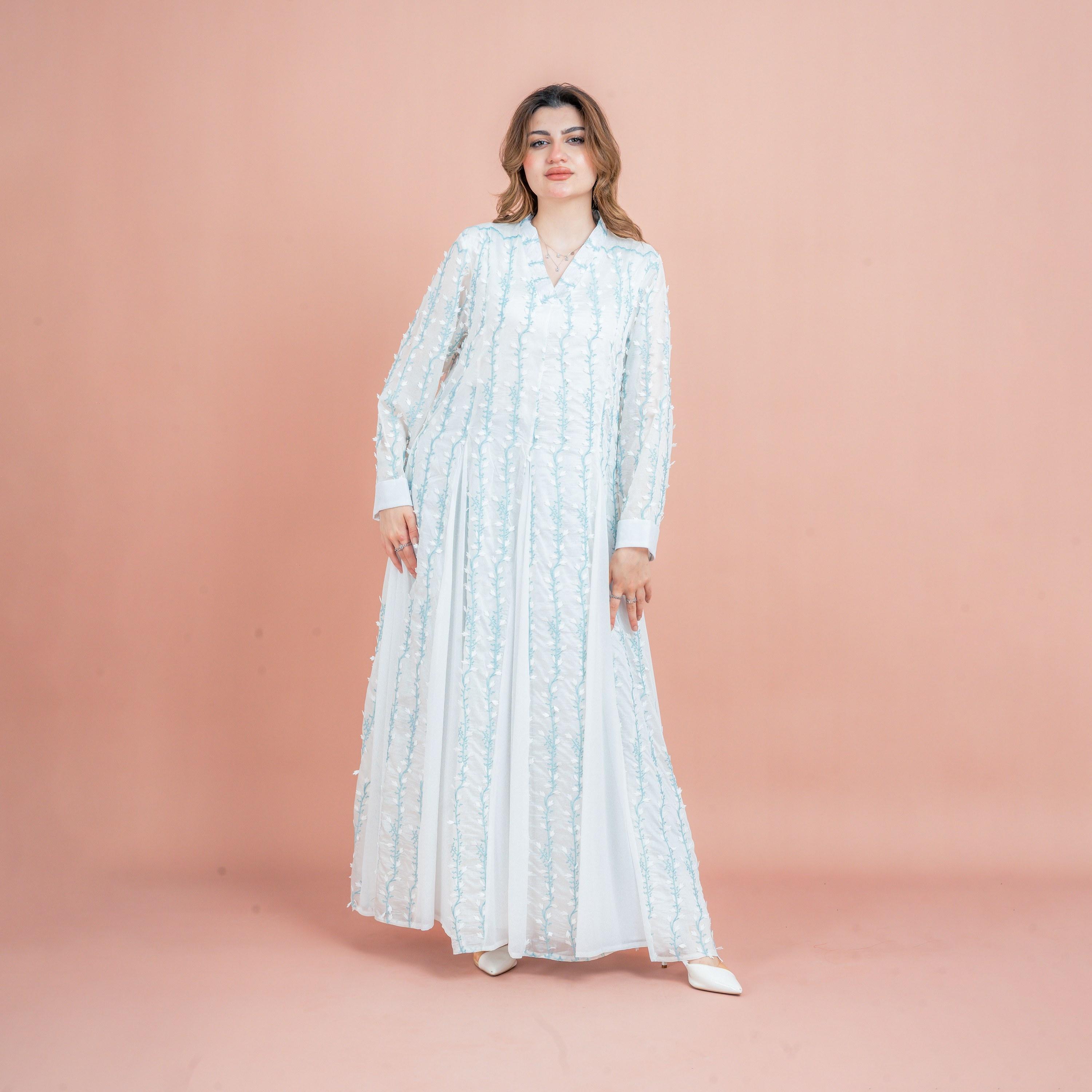 جلابية نسائية بتلات ناعمة ومطرزة بألواح جوديه من إككسا-women-arabicclothing-jalabiyas-image-1