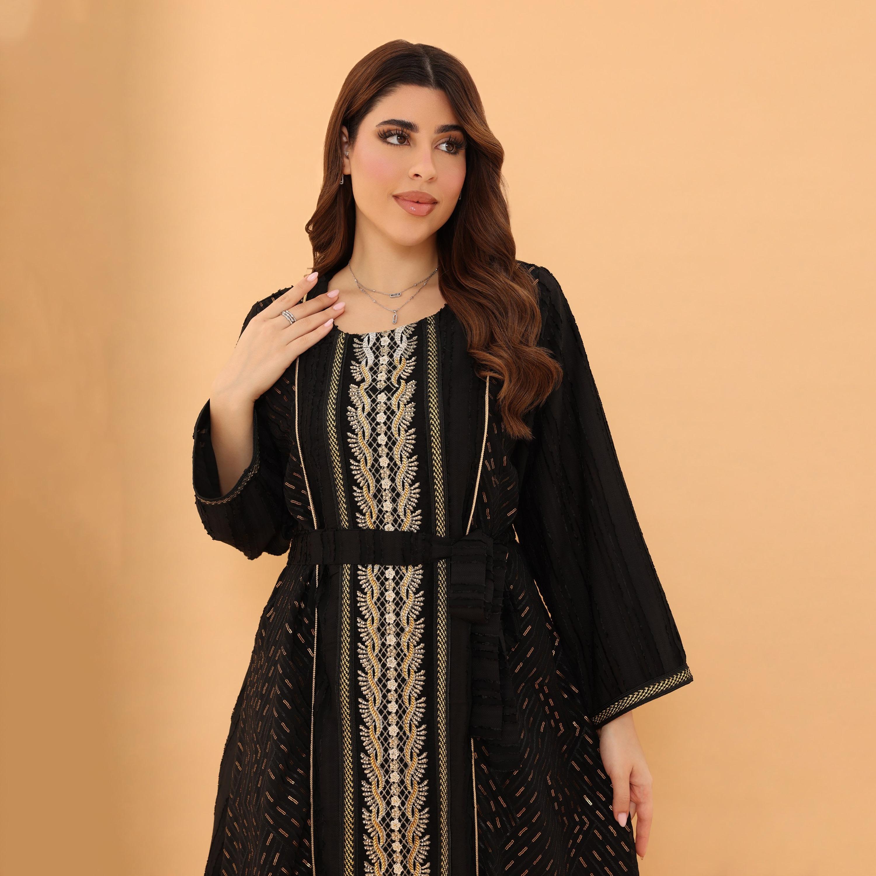 جلابية سهرة نسائية بأكمام واسعة مع تطريز أمامي و"سيكوين" وحزام من إككسا-women-arabicclothing-jalabiyas-image-2