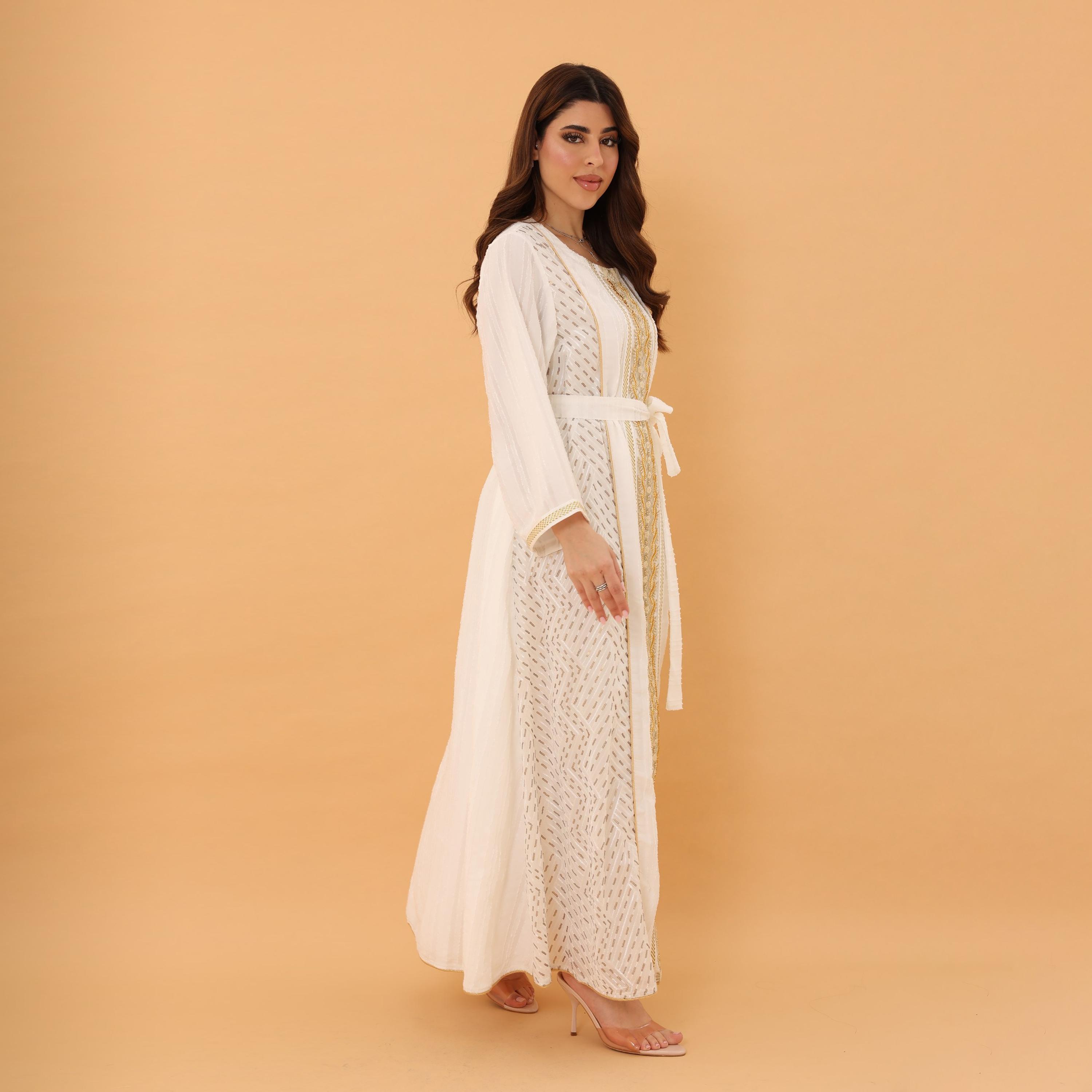 جلابية سهرة نسائية بأكمام واسعة مع تطريز أمامي و"سيكوين" وحزام من إككسا-women-arabicclothing-jalabiyas-image-7