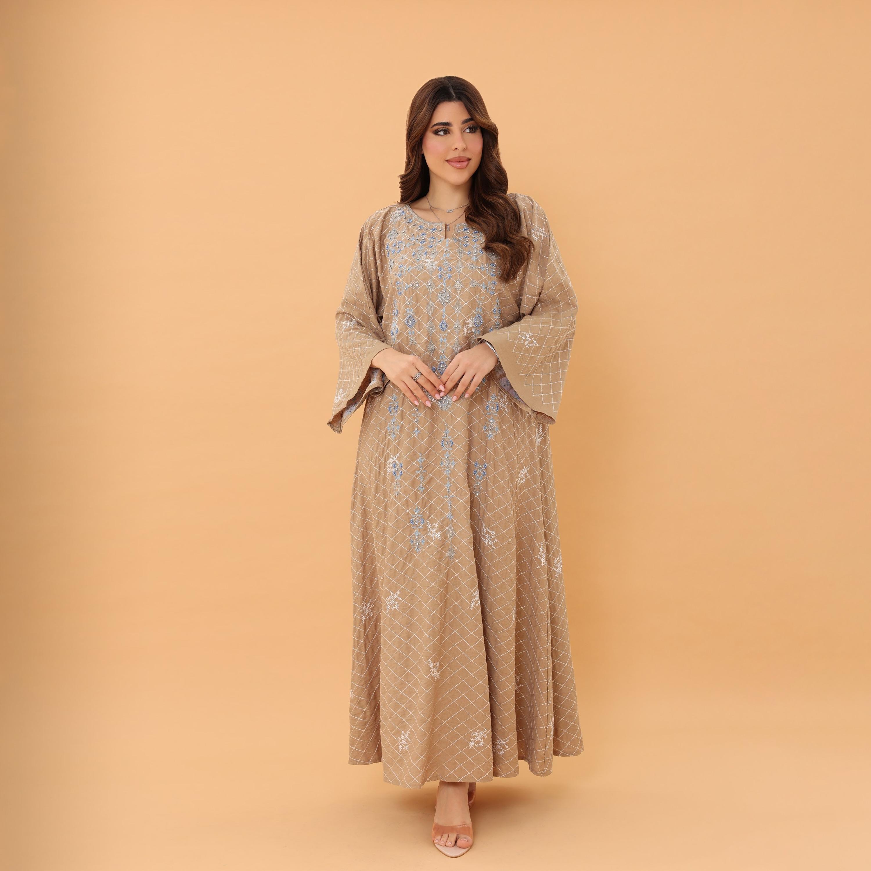 جلابية نسائية بأكمام واسعة مع تطريز وزينة من إككسا-women-arabicclothing-jalabiyas-image-14