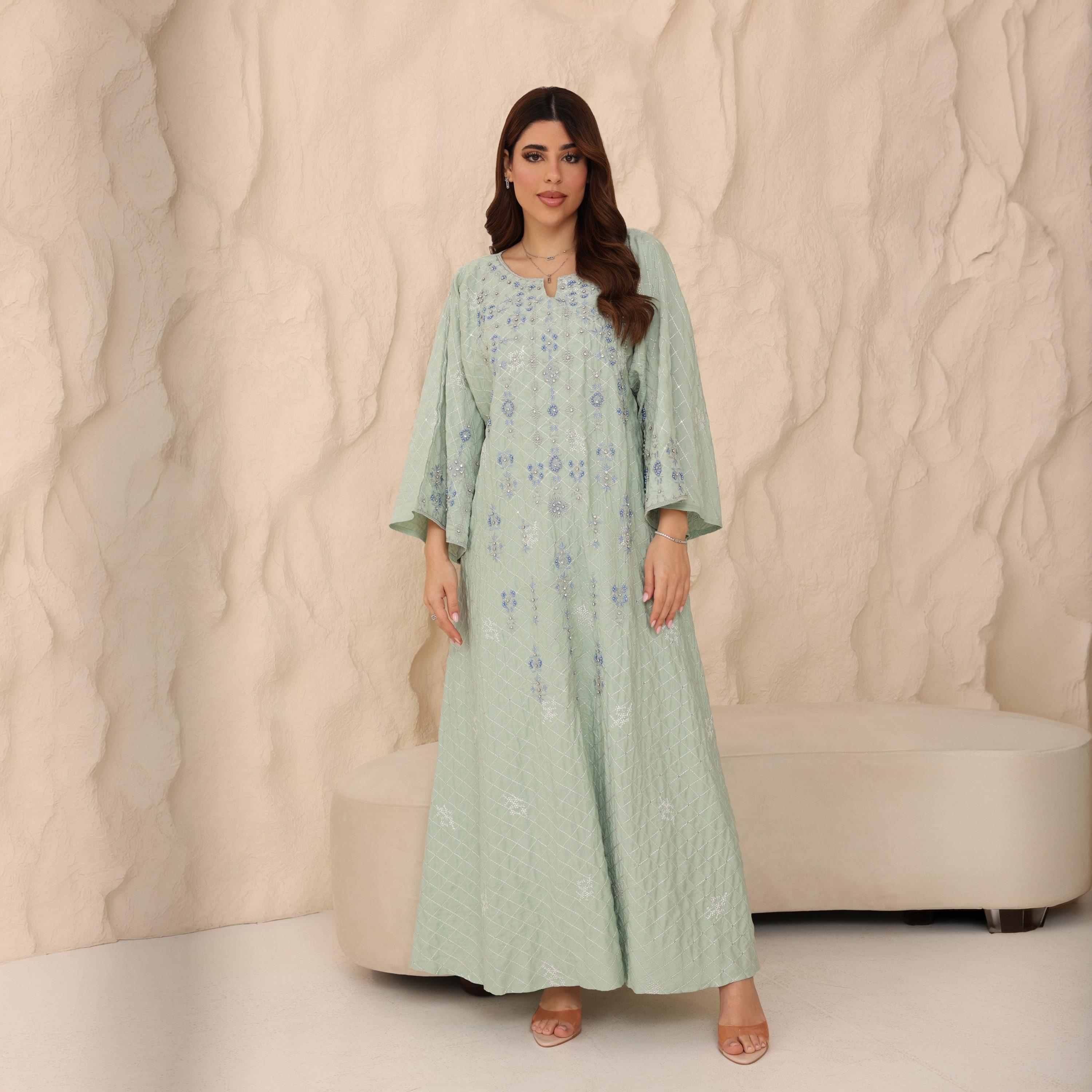 جلابية نسائية بأكمام واسعة مع تطريز وزينة من إككسا-women-arabicclothing-jalabiyas-image-6