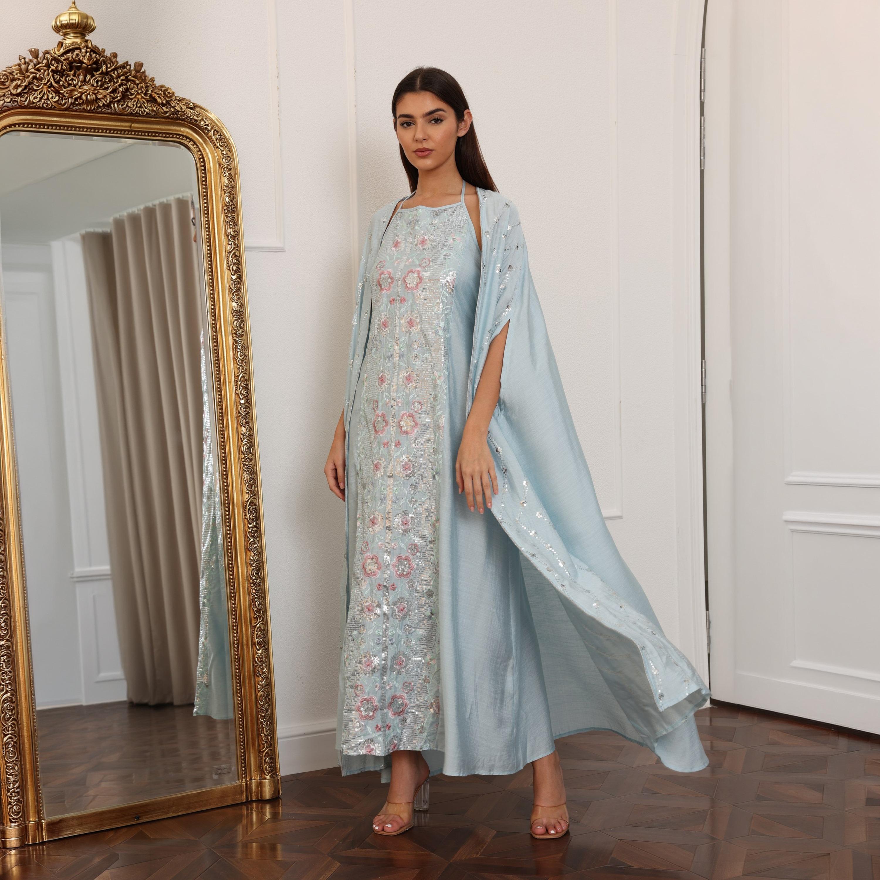 جلابية سهرة نسائية بتطريز "فلورا" و"سيكوين" مع طبقة "كيب" علوية من إككسا-women-clothing-dresses-image-3