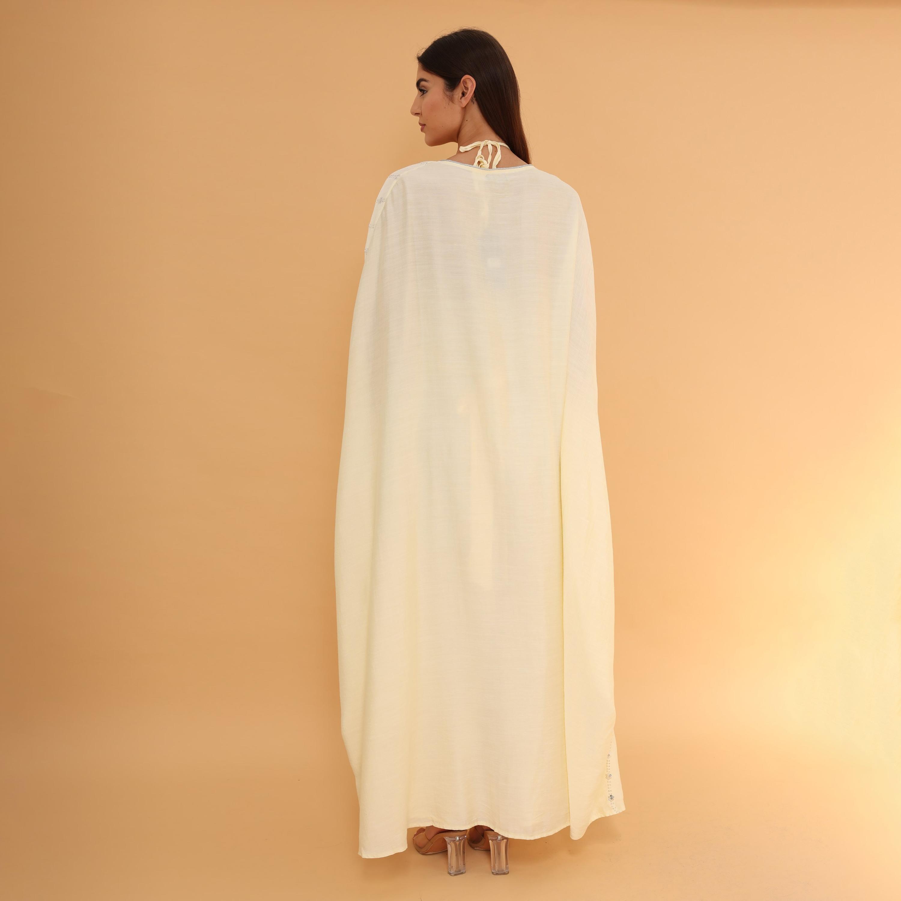 جلابية سهرة نسائية بتطريز "فلورا" و"سيكوين" مع طبقة "كيب" علوية من إككسا-women-clothing-dresses-image-9