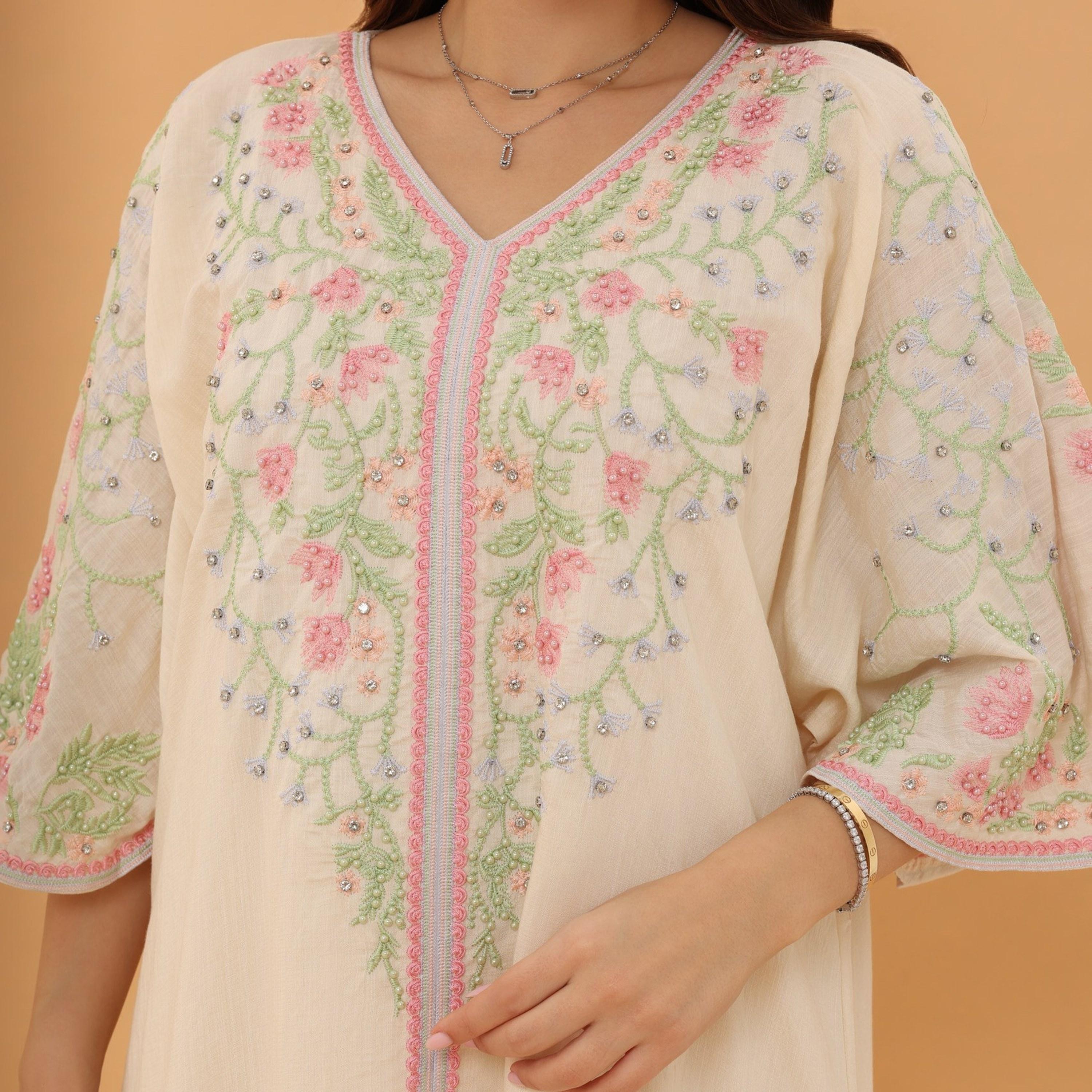 جلابية نسائية بأكمام "فليرد" واسعة مع تطريز وزينة من إككسا-women-arabicclothing-jalabiyas-image-7
