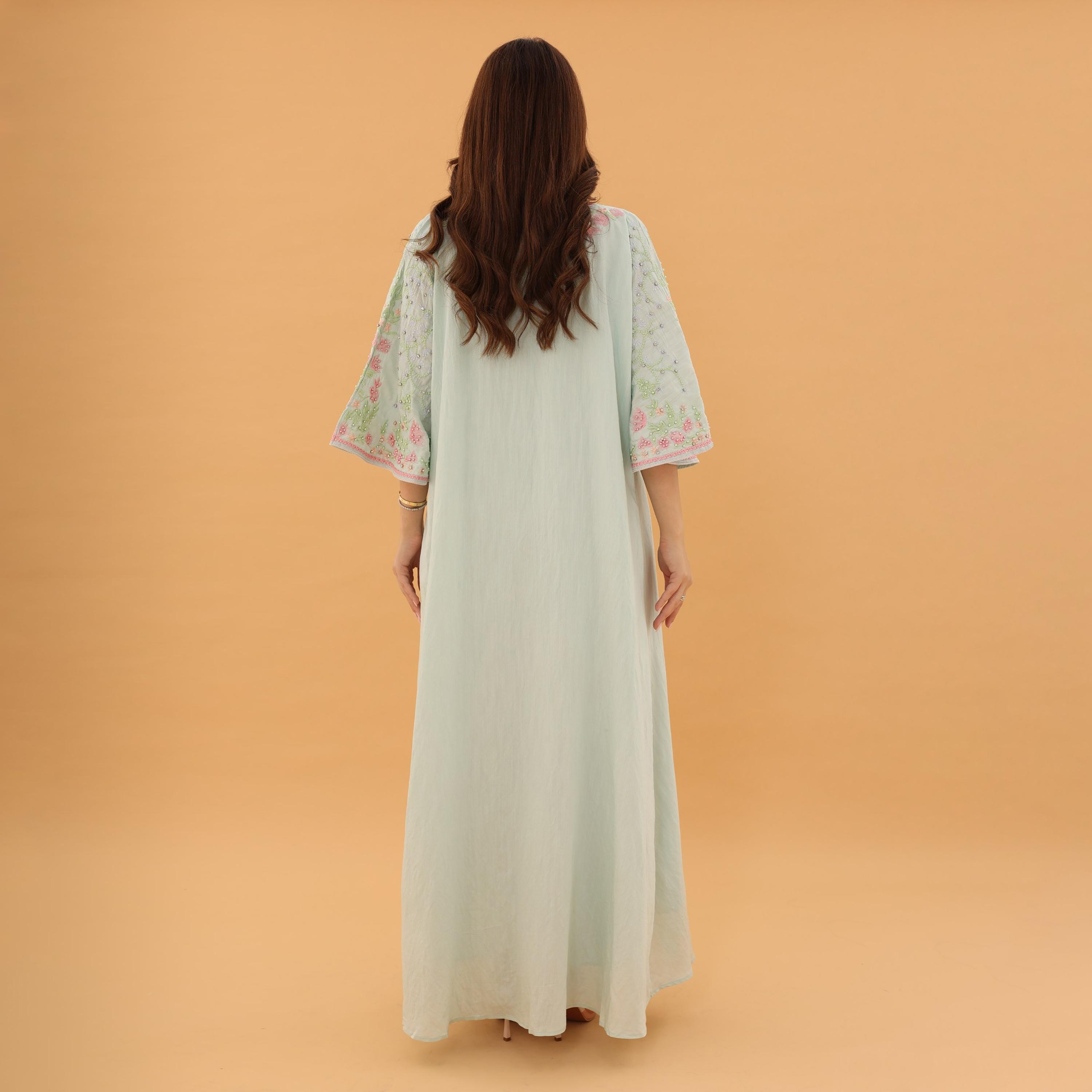 جلابية نسائية بأكمام "فليرد" واسعة مع تطريز وزينة من إككسا-women-arabicclothing-jalabiyas-image-4