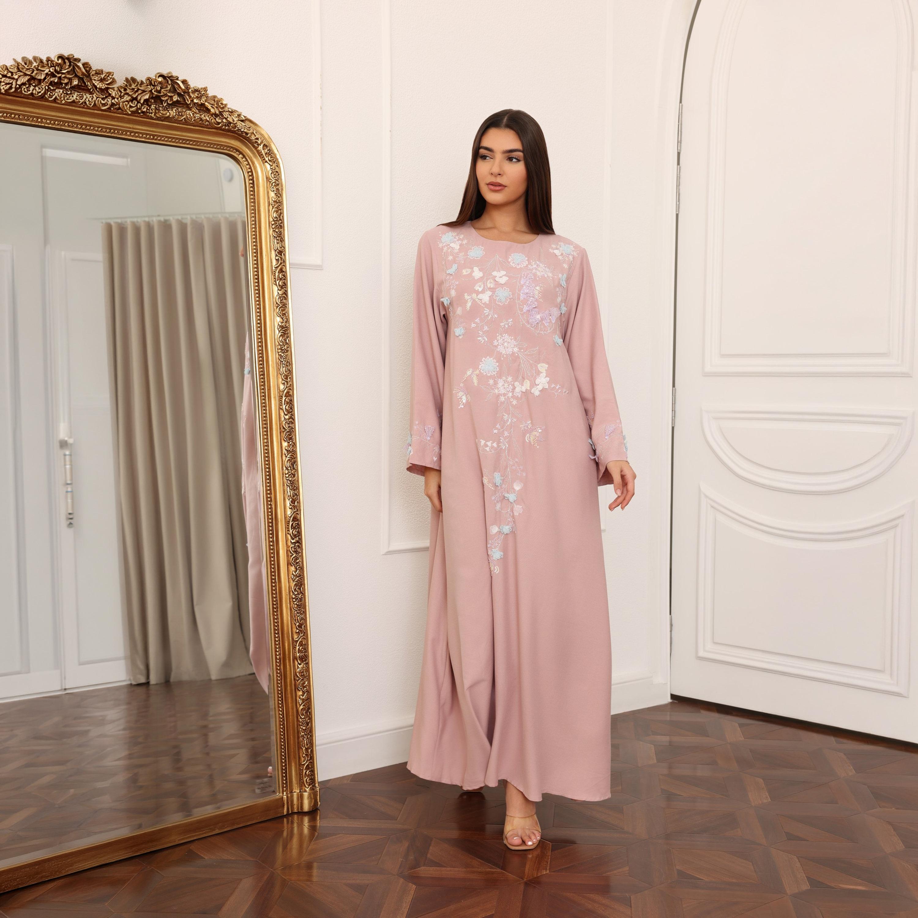 جلابية نسائية بتطريز "فلورال" و"سيكوين" من إككسا-women-arabicclothing-jalabiyas-image-1