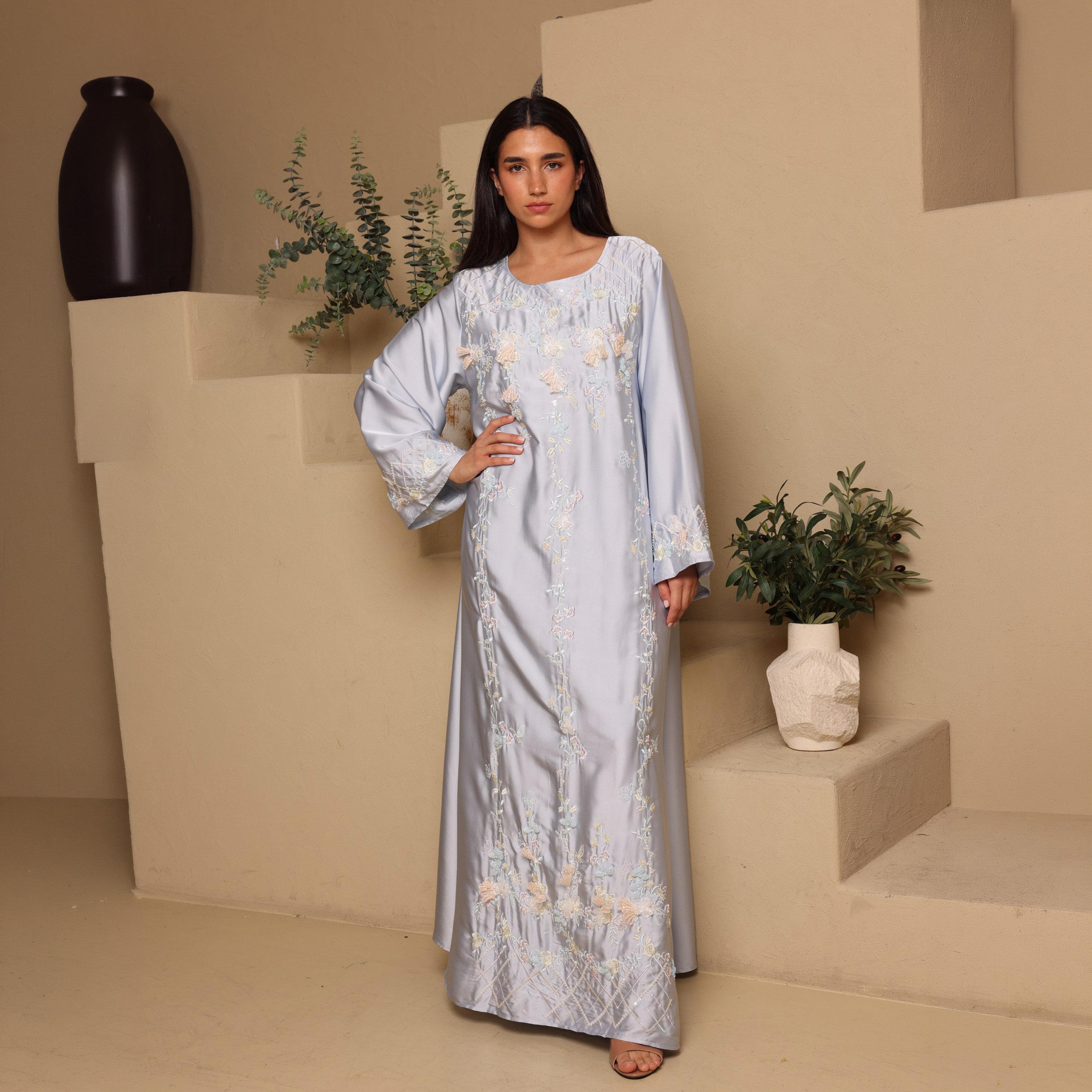 جلابية سهرة نسائية مطرزة بالزهور بأكمام واسعة من إككسا-women-arabicclothing-jalabiyas-image-1