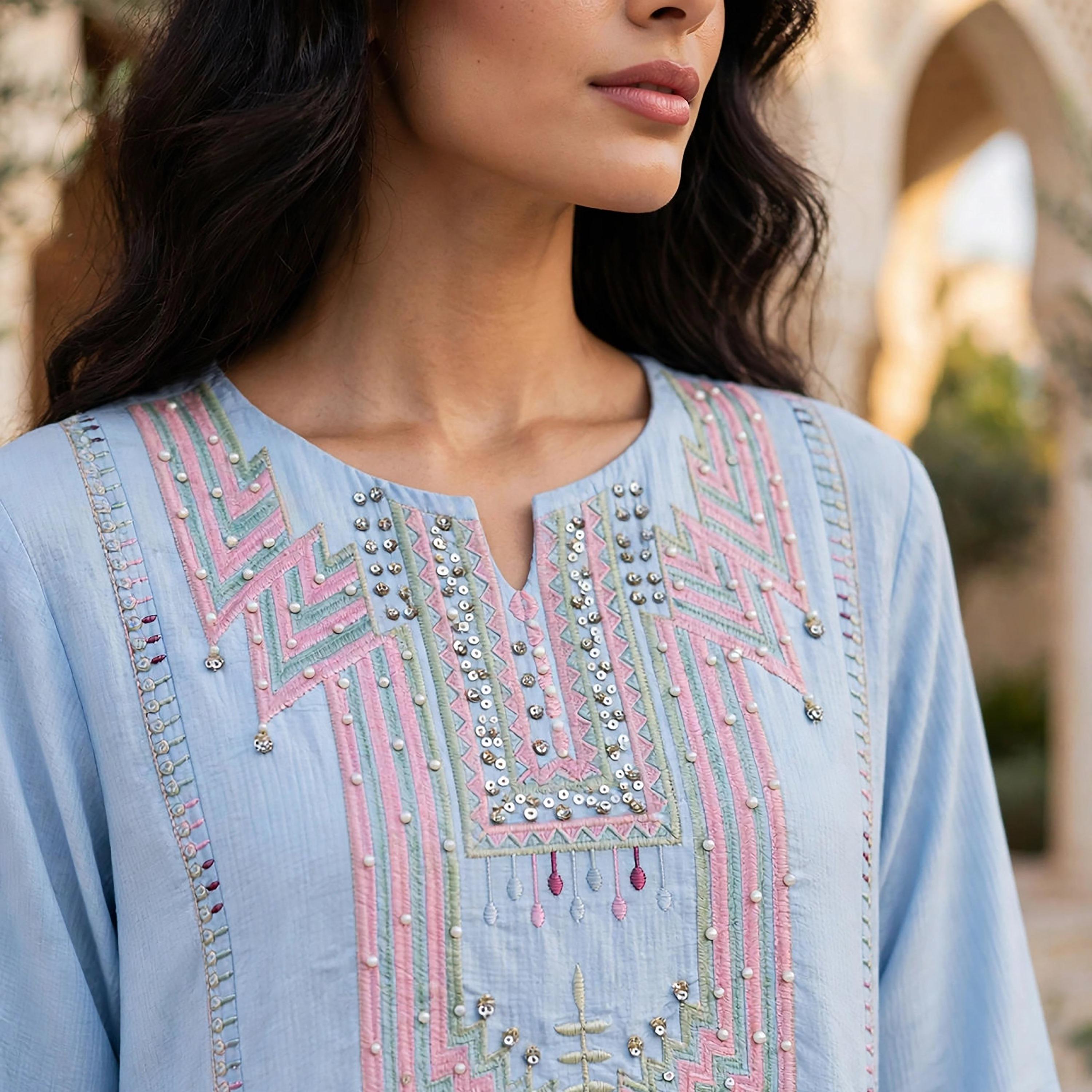 جلابية حريمي مكسي بياقة مفتوحة مع تطريز على الصدر من إككسا-women-arabicclothing-jalabiyas-image-6