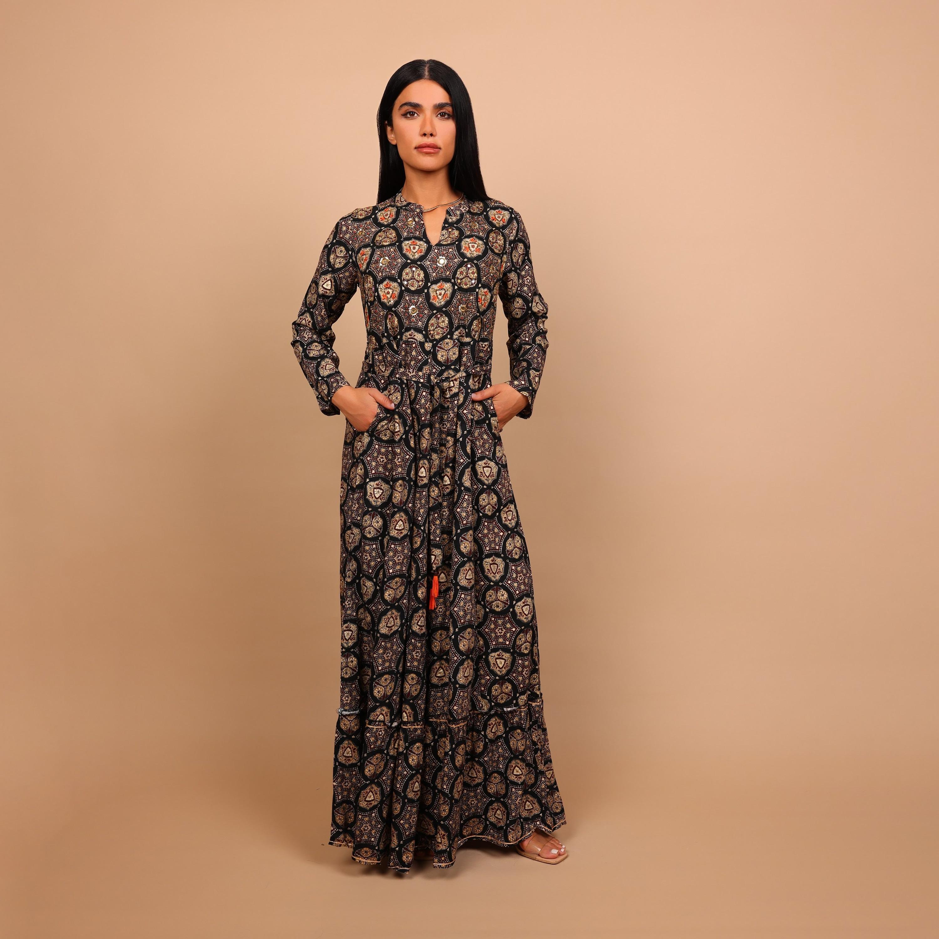 IKKXA Geometric Print Women's Fit and Flared Jalabiya-women-arabicclothing-jalabiyas-image-2