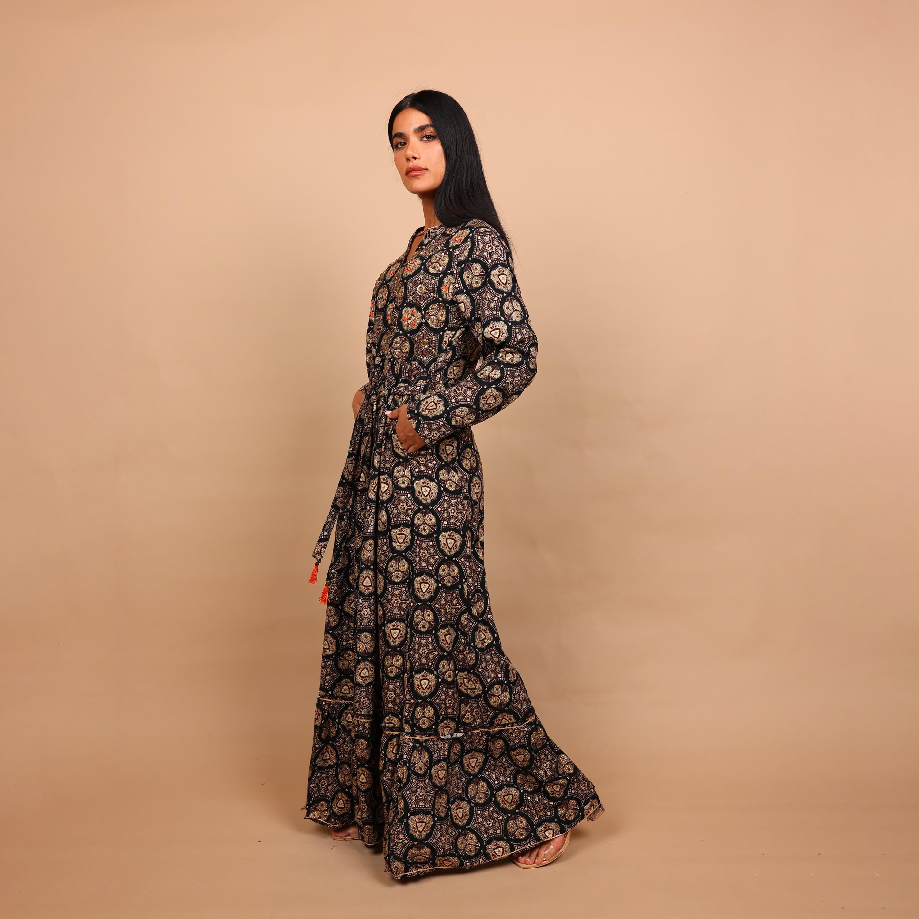 IKKXA Geometric Print Women's Fit and Flared Jalabiya-women-arabicclothing-jalabiyas-image-4