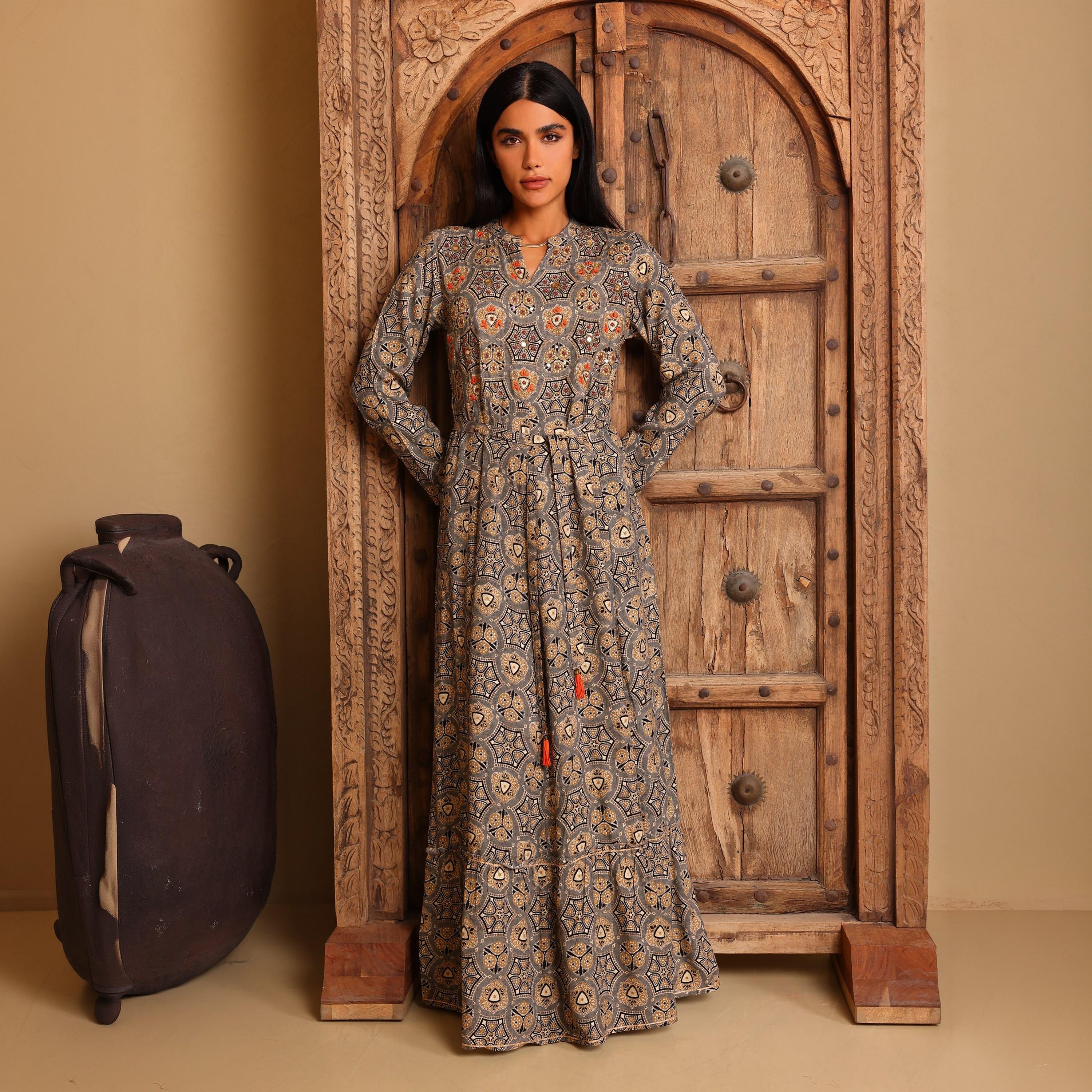 IKKXA Geometric Print Women's Fit and Flared Jalabiya-women-arabicclothing-jalabiyas-image-16