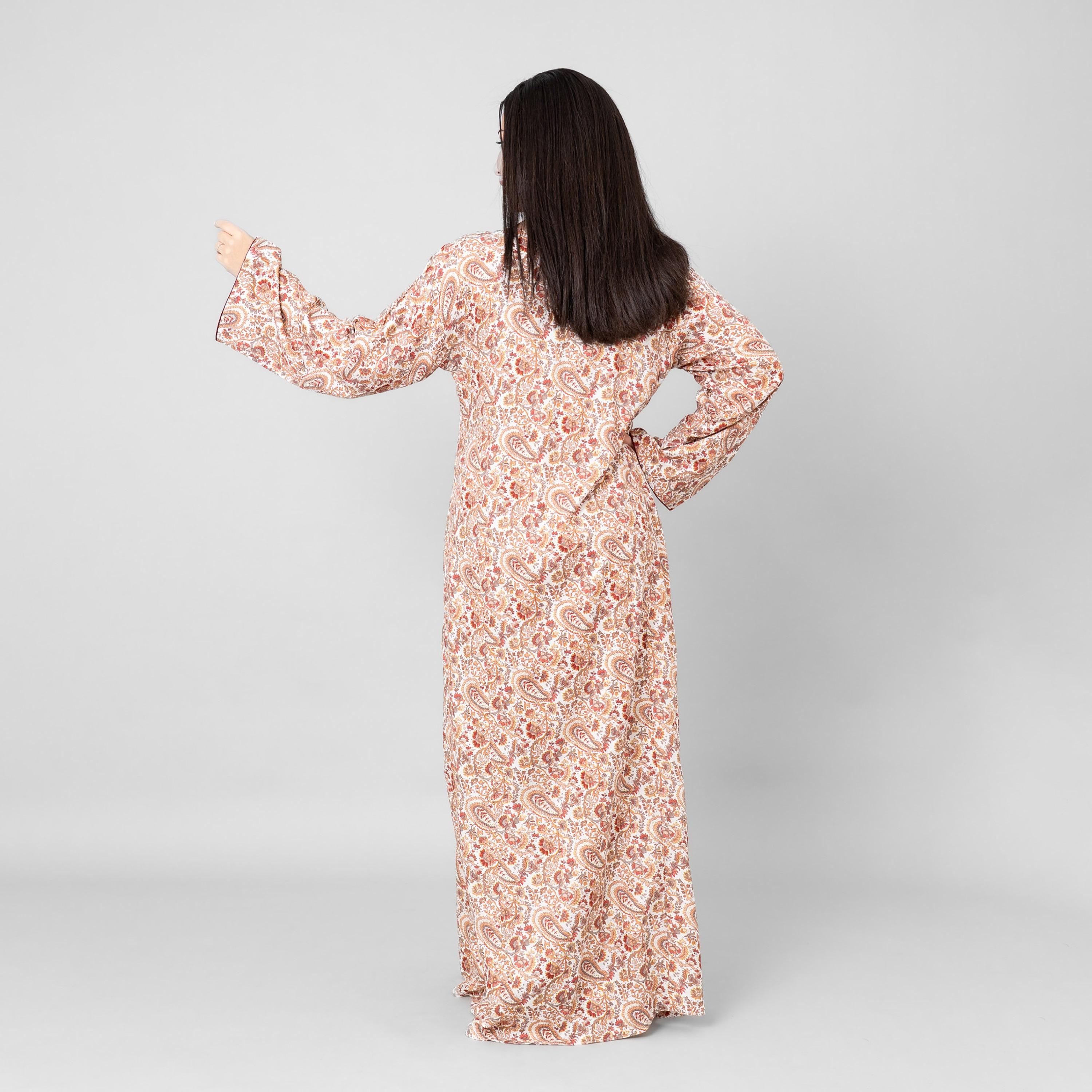 جلابية نسائية بطبعة "فلورال بيزلي" من إككسا-women-arabicclothing-jalabiyas-image-5