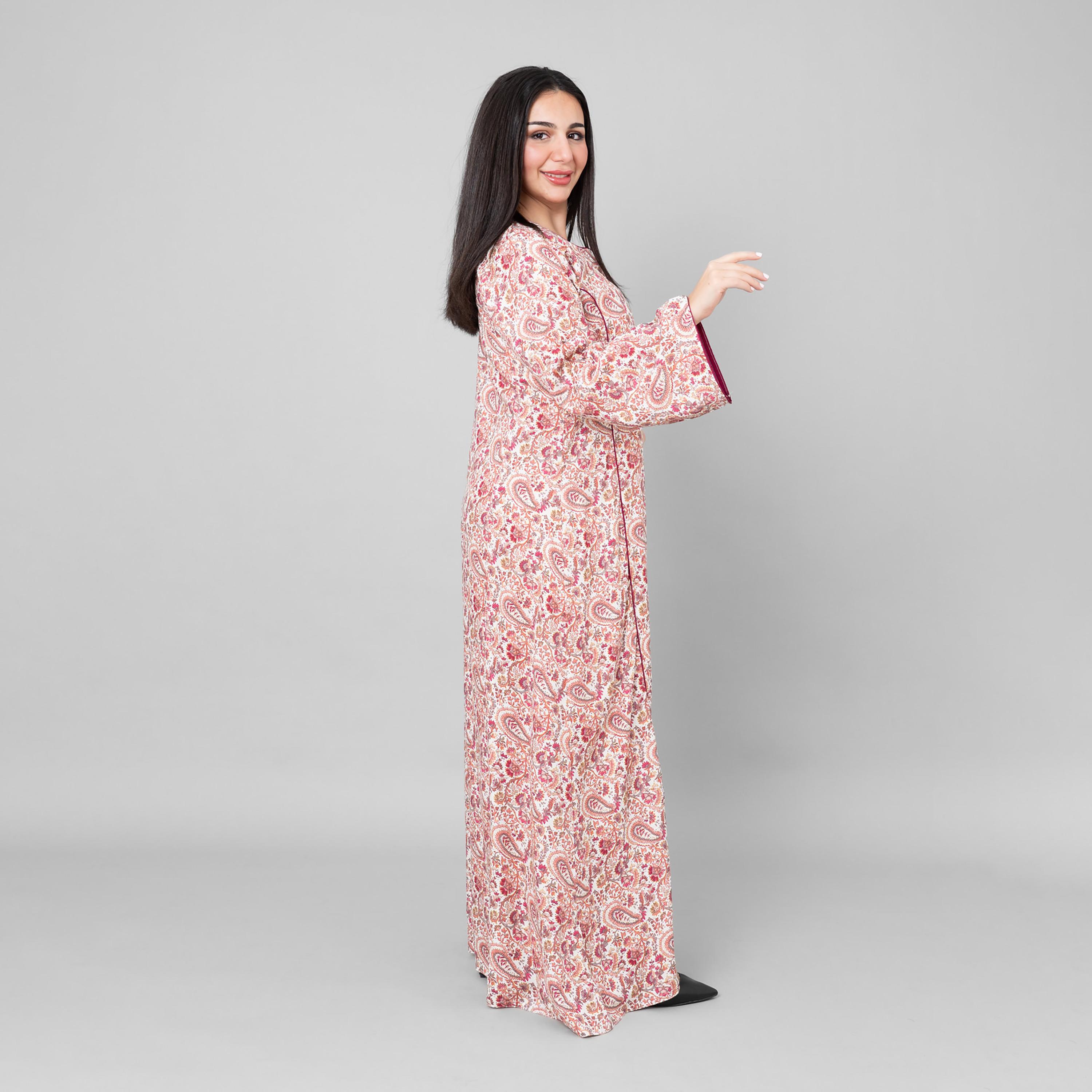 جلابية نسائية بطبعة "فلورال بيزلي" من إككسا-women-arabicclothing-jalabiyas-image-3