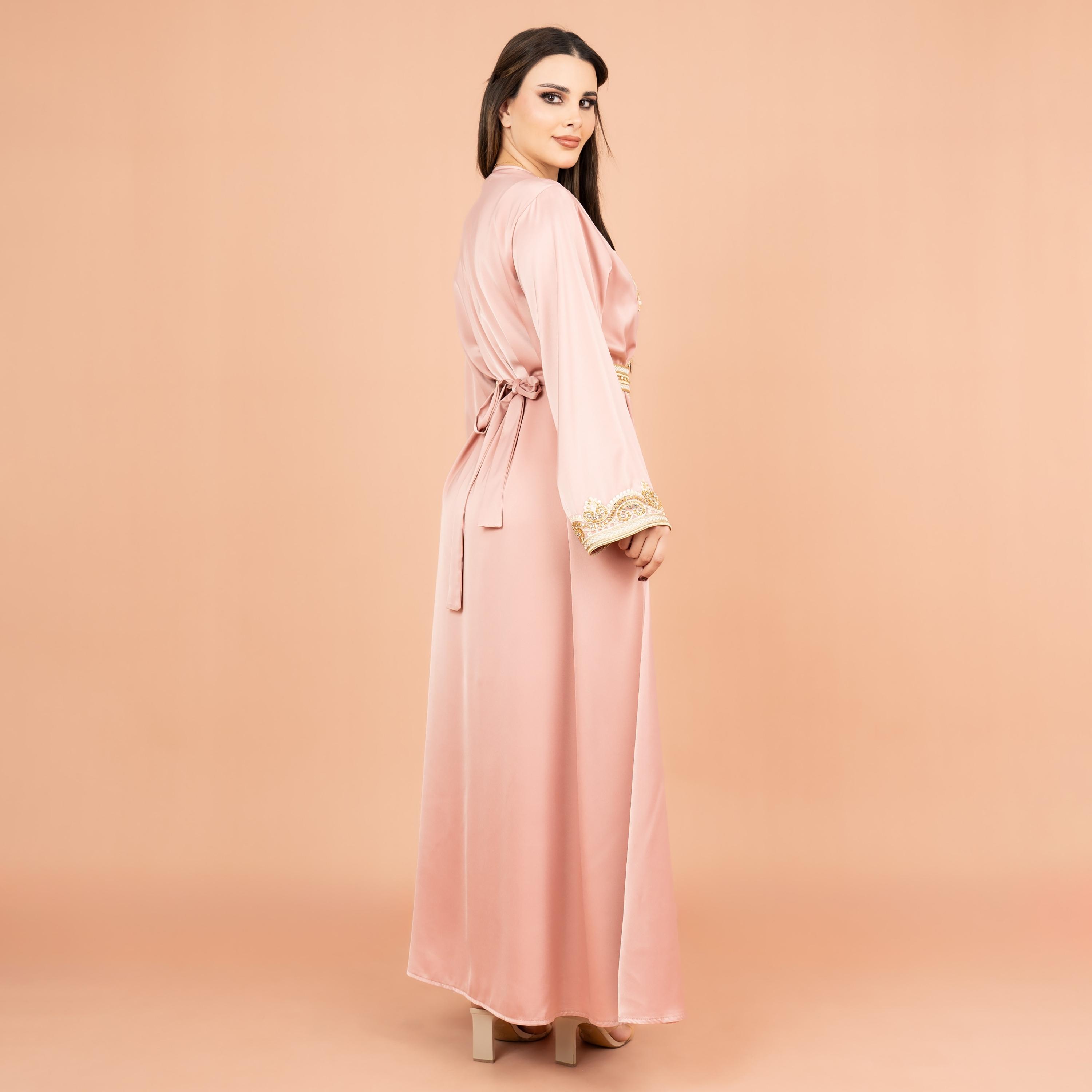 IKKXA قفطان نسائي مكون من قطعتين مطرز بالكريستال مع خرز مع حزام-women-arabicclothing-kaftan-image-11