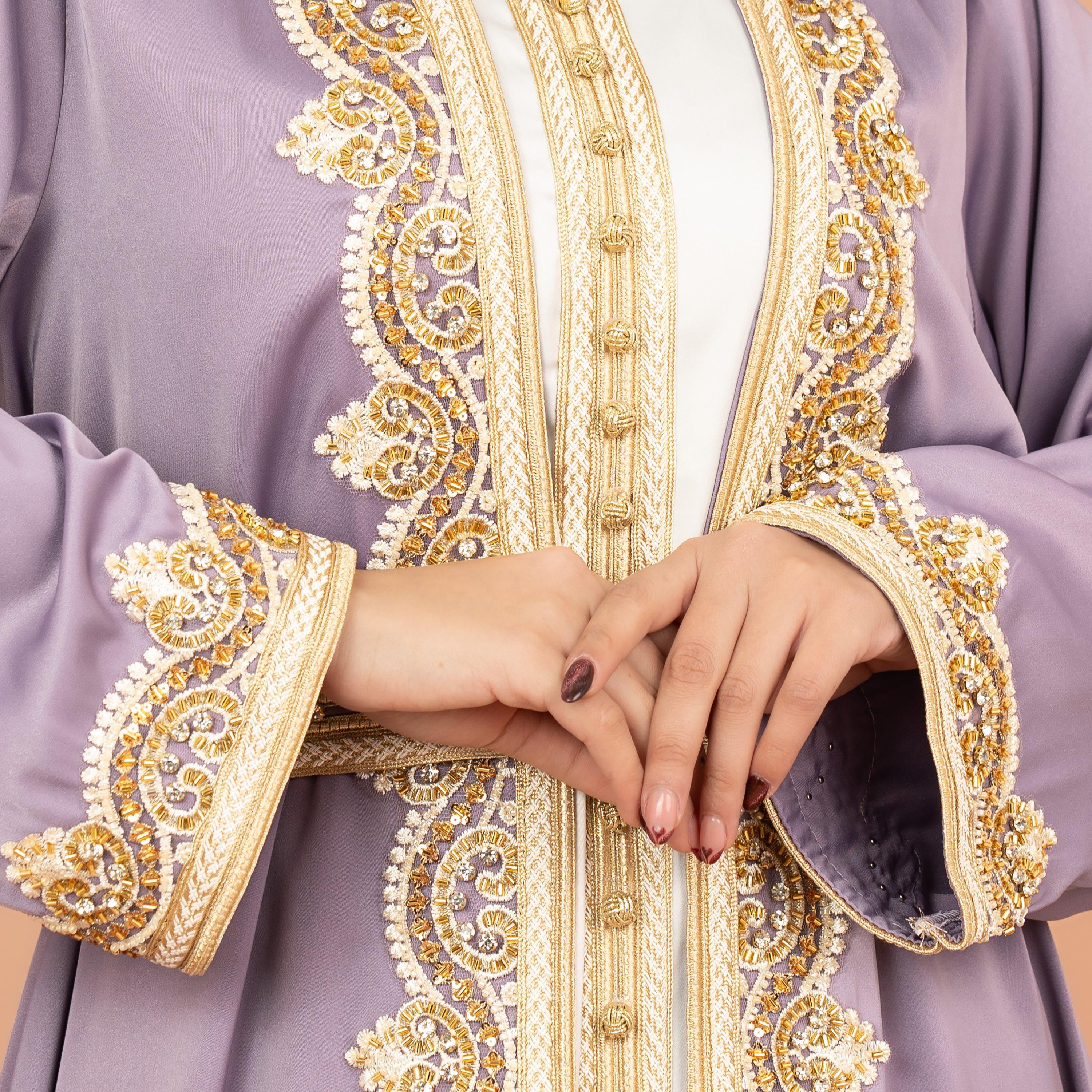 IKKXA قفطان نسائي مكون من قطعتين مطرز بالكريستال مع خرز مع حزام-women-arabicclothing-kaftan-image-6