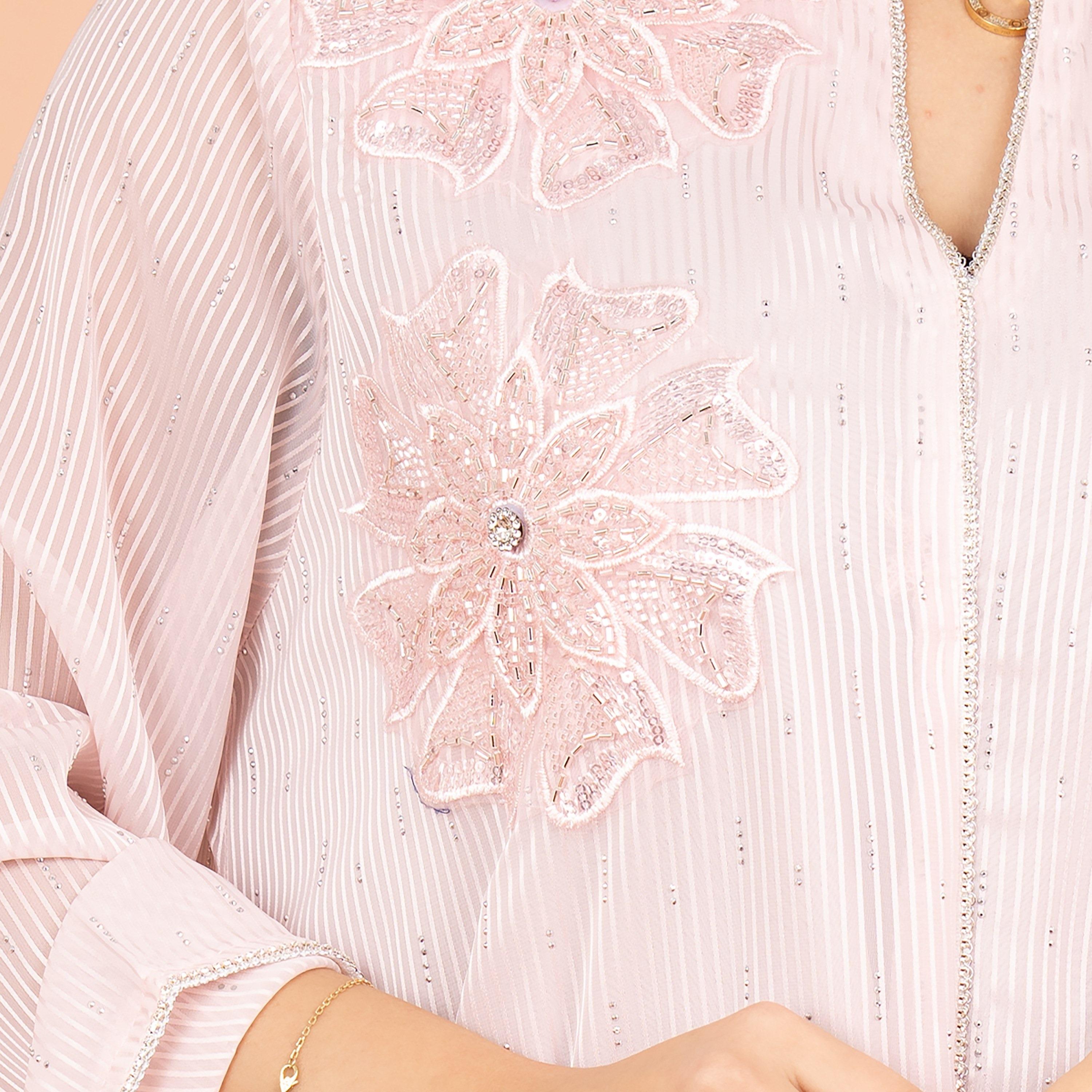 جلابية نسائية مخططة ومطرزة بياقة ماندرين من إككسا-women-arabicclothing-jalabiyas-image-2