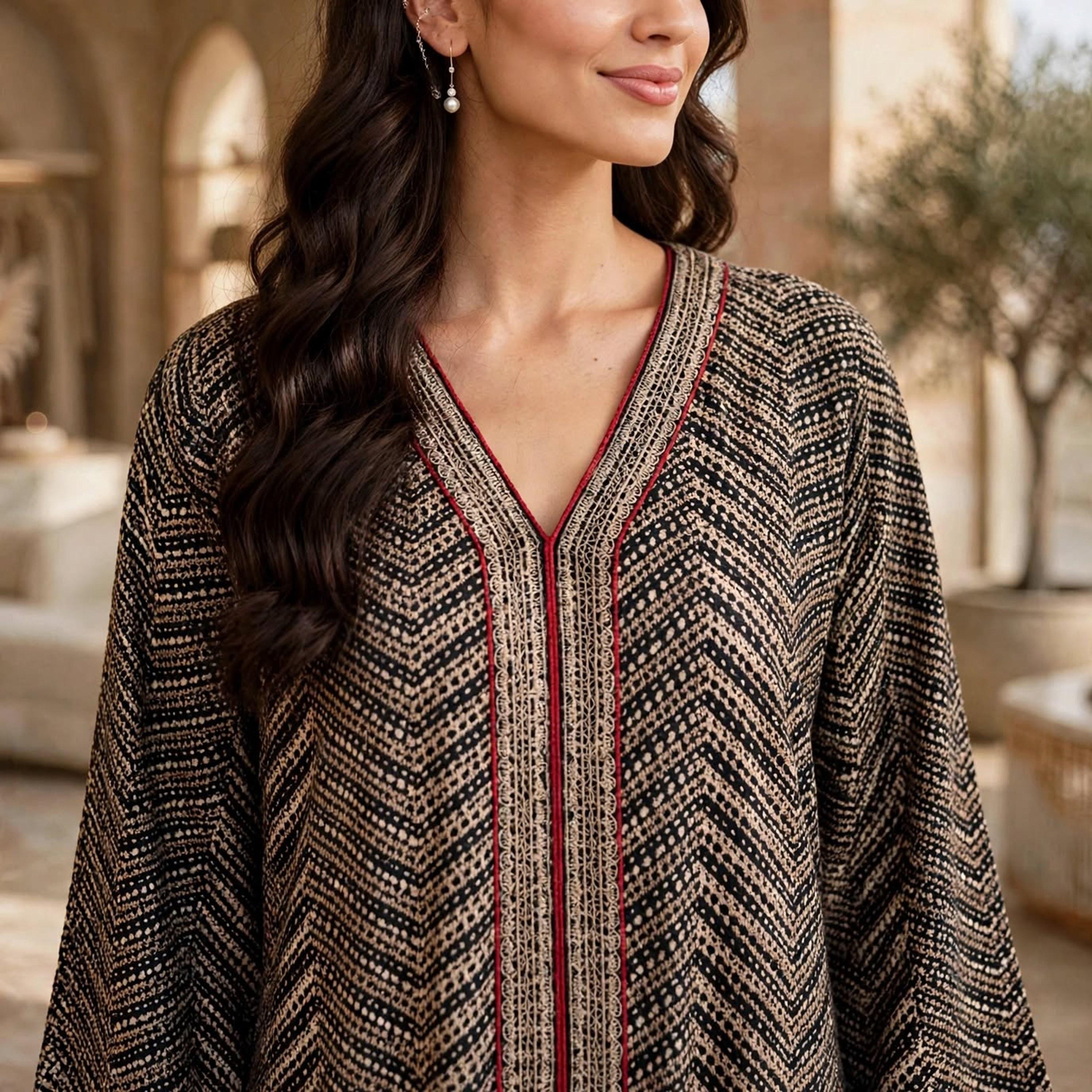جلابية حريمي بتطريز هندسي وأكمام واسعة تتسع تدريجياً من إيكسا-women-arabicclothing-jalabiyas-image-7