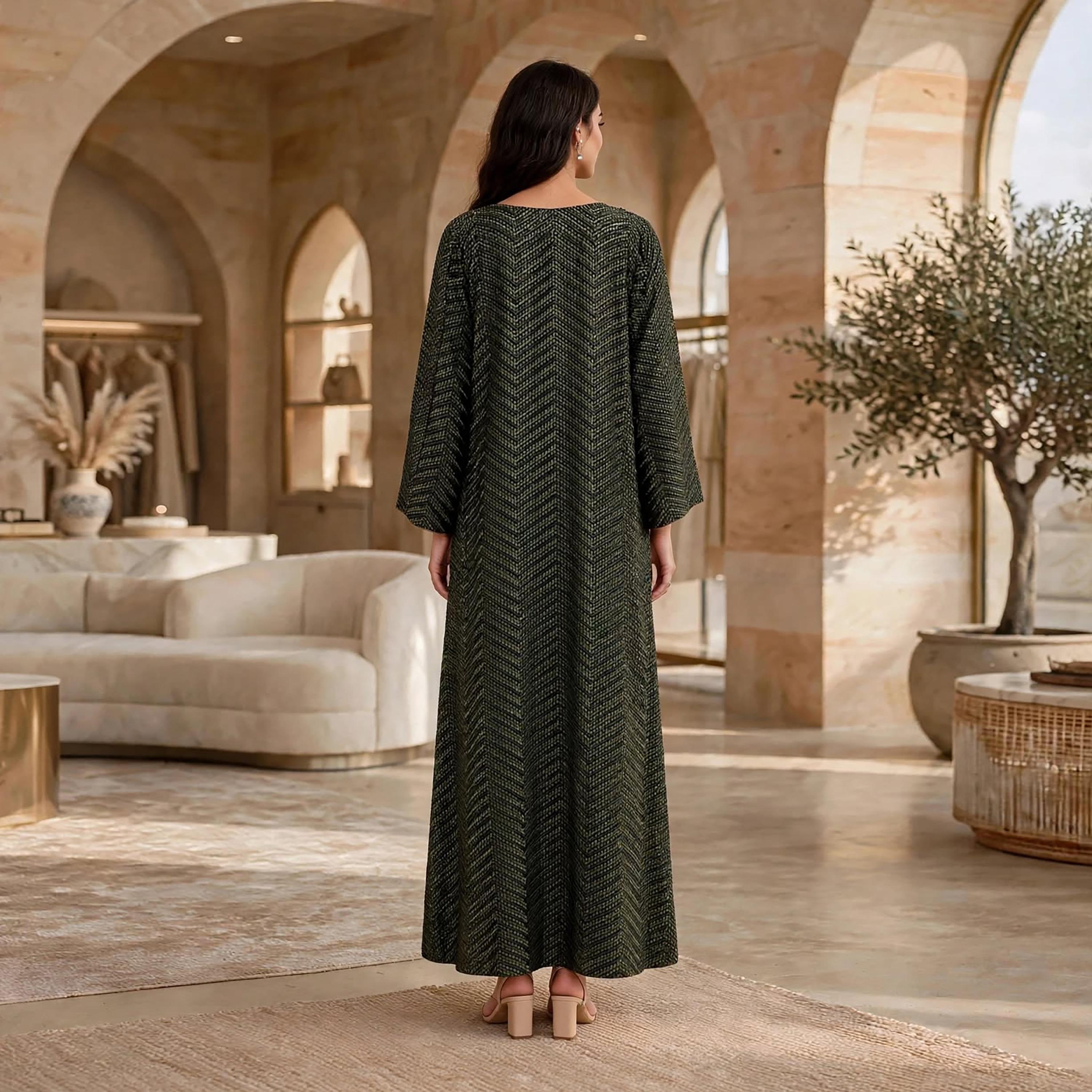 جلابية حريمي بتطريز هندسي وأكمام واسعة تتسع تدريجياً من إيكسا-women-arabicclothing-jalabiyas-image-5