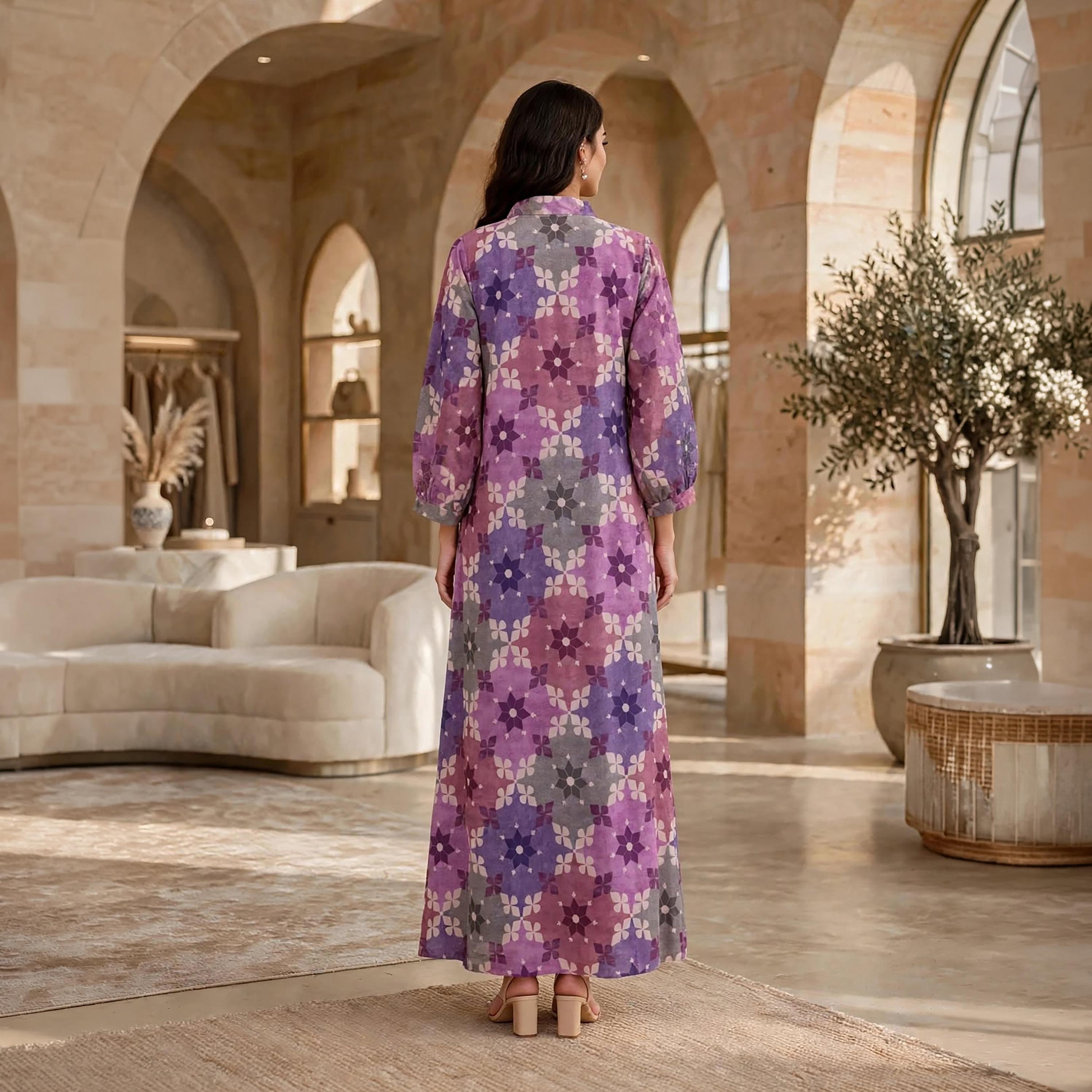 جلابية حريمي بطبعة هندسية من إيككسا-women-arabicclothing-jalabiyas-image-5
