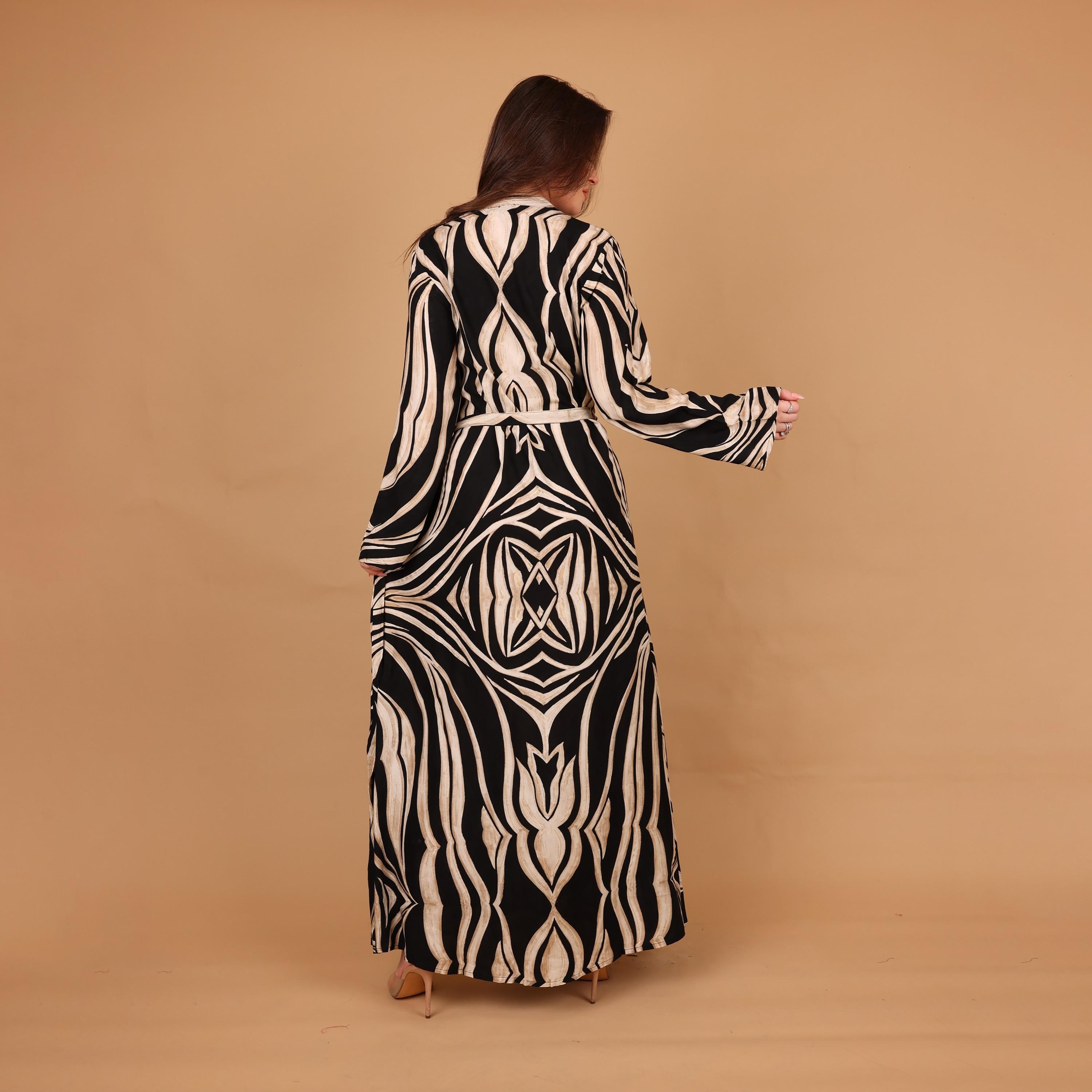 IKKXA Abstract Print Mandarin Collar Women's Fit and Flared Jalabiya-women-arabicclothing-jalabiyas-image-5