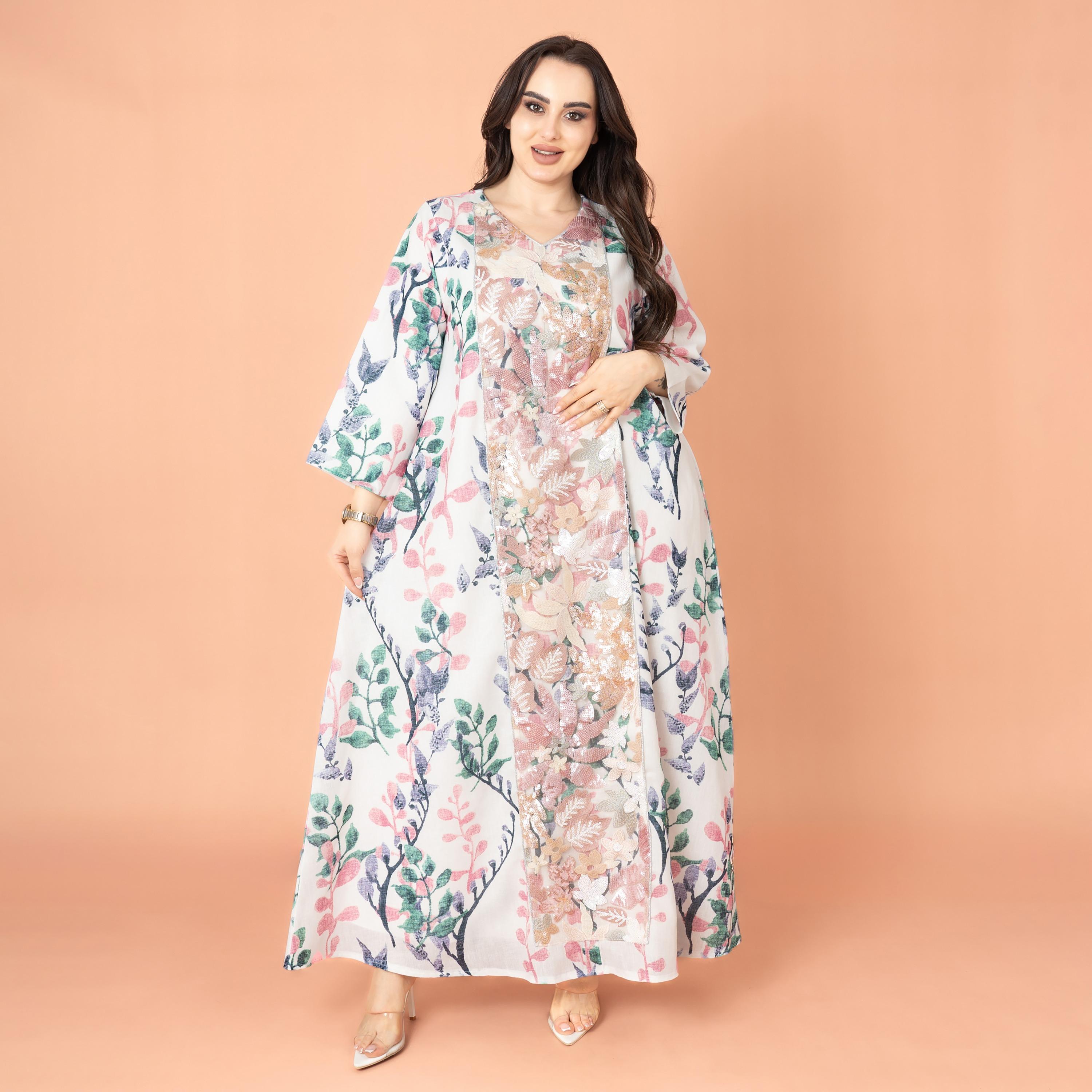 جلابية نسائية بطبعة أوراق الشجر ومزينة بالترتر من إيككسا-women-arabicclothing-jalabiyas-image-1