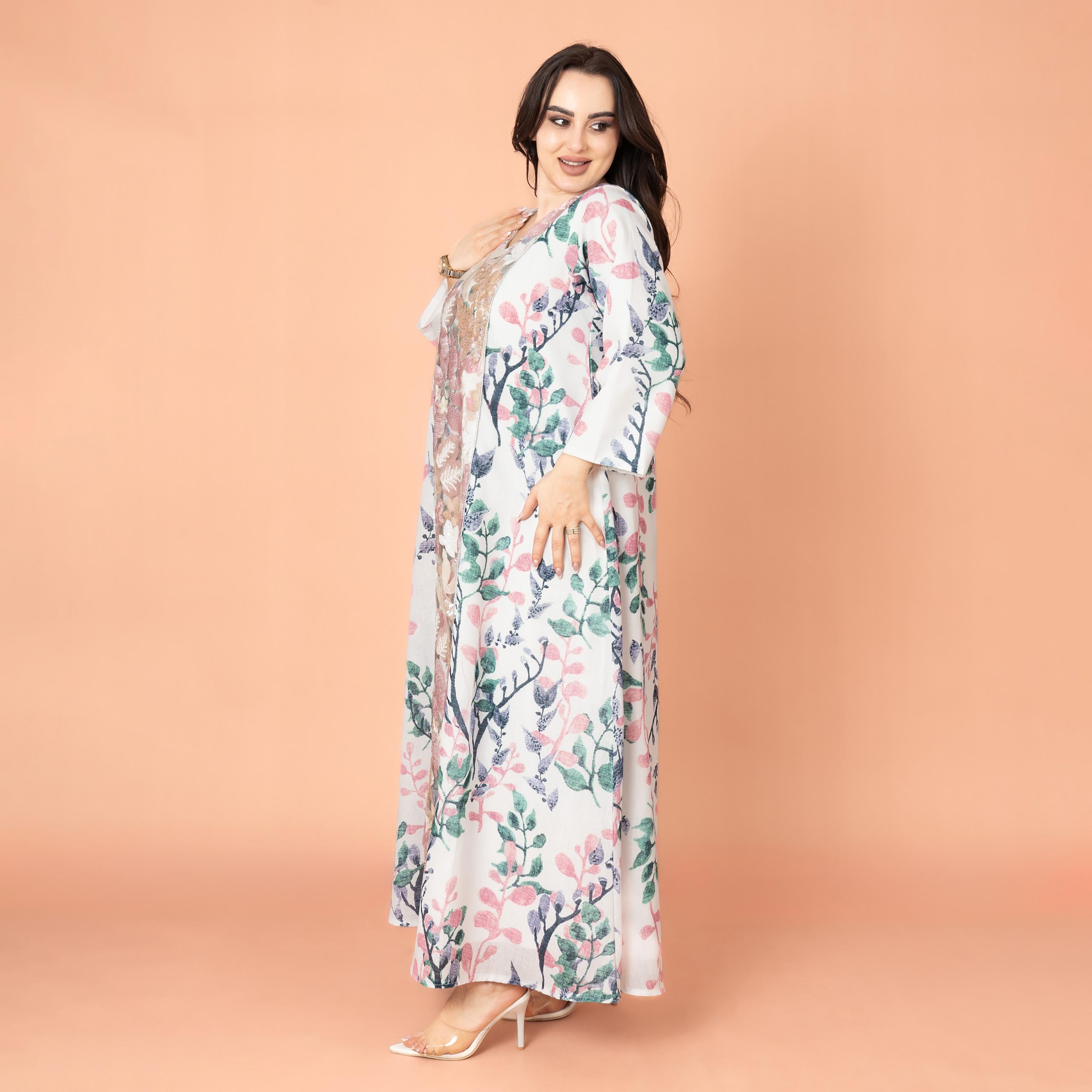 جلابية نسائية بطبعة أوراق الشجر ومزينة بالترتر من إيككسا-women-arabicclothing-jalabiyas-image-3