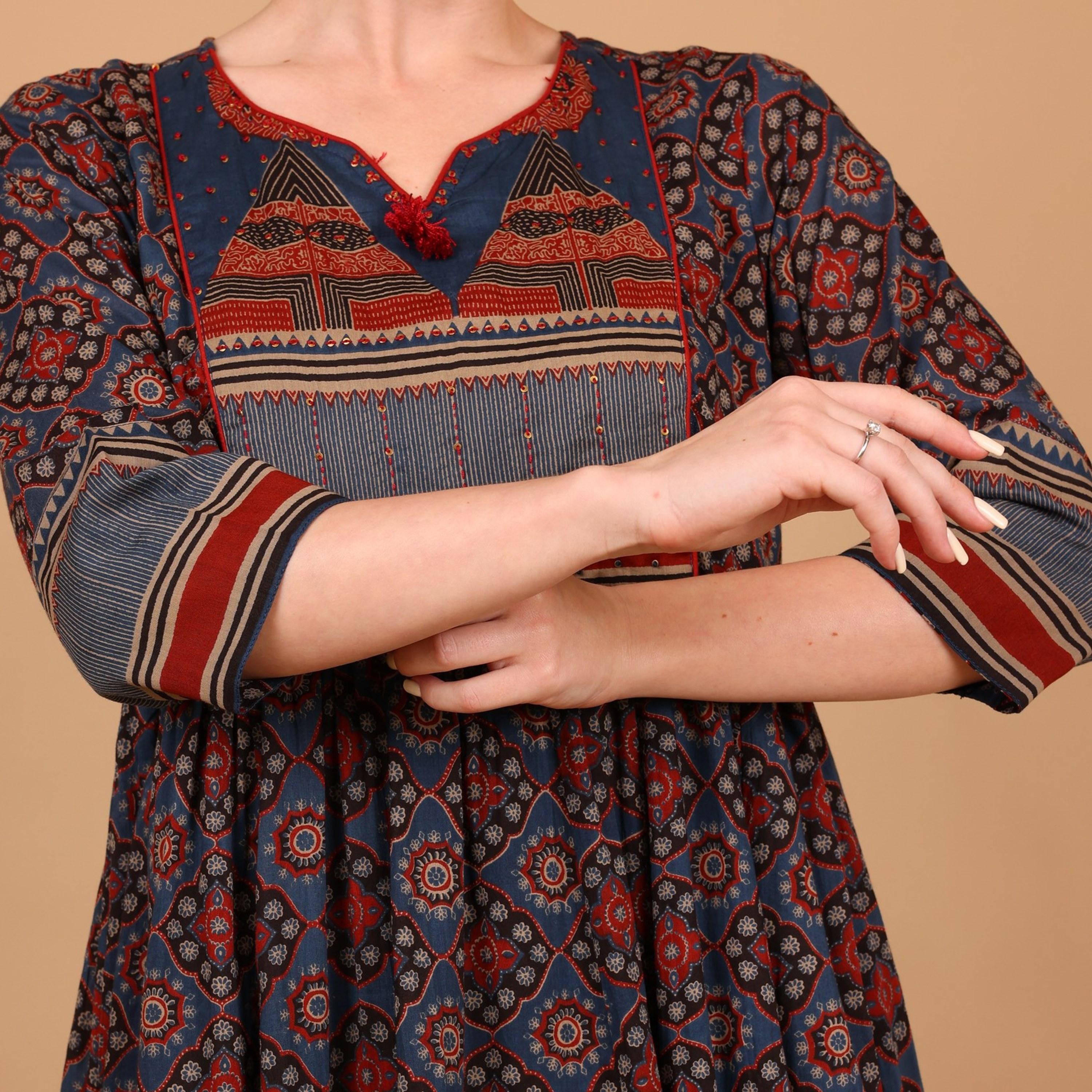 IKKXA Geometric Print Women's Fit and Flared Jalabiya-women-arabicclothing-jalabiyas-image-2