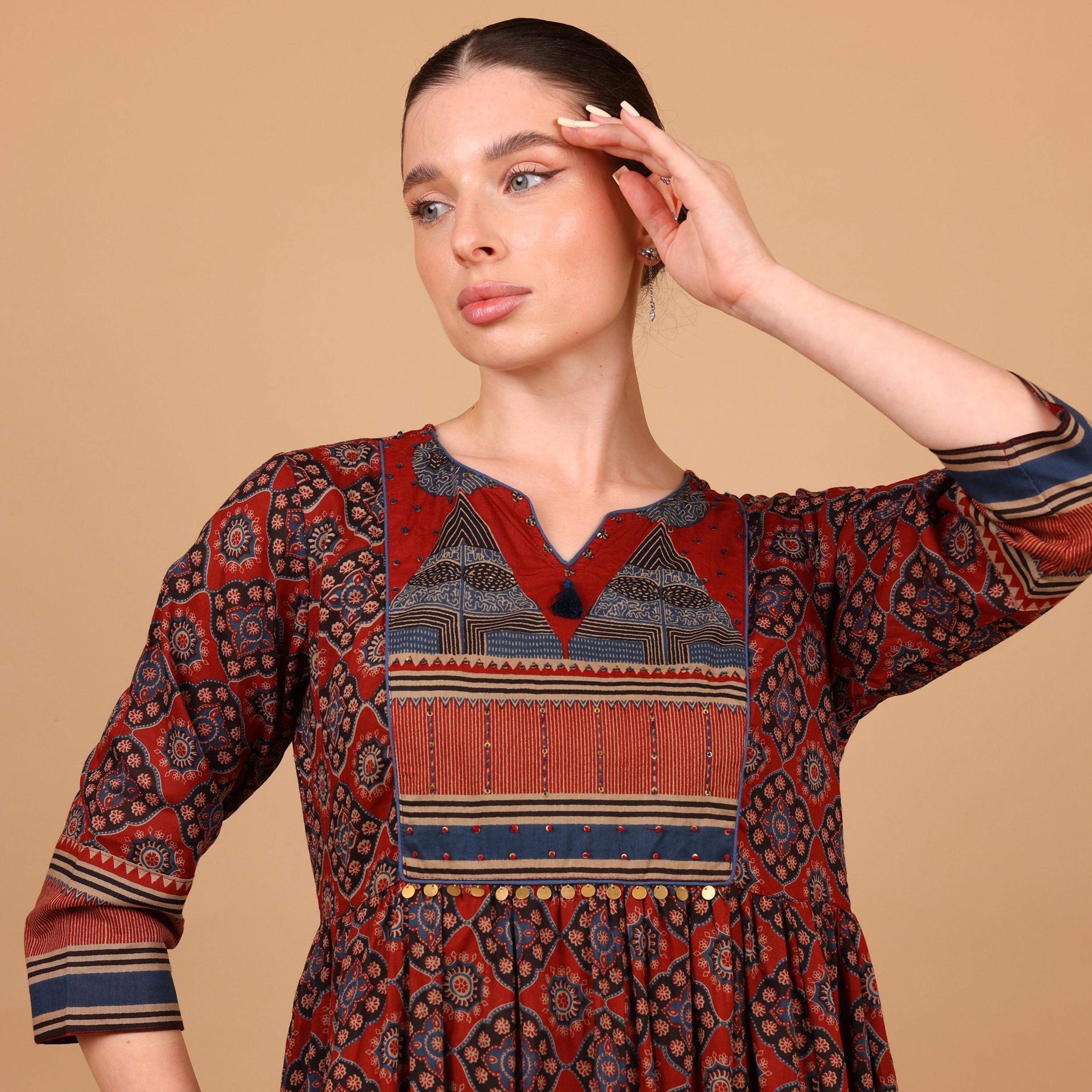 جلابية نسائية واسعة ومجسمة (فت آند فلير) بنقشة هندسية من إيككسا-women-arabicclothing-jalabiyas-image-7