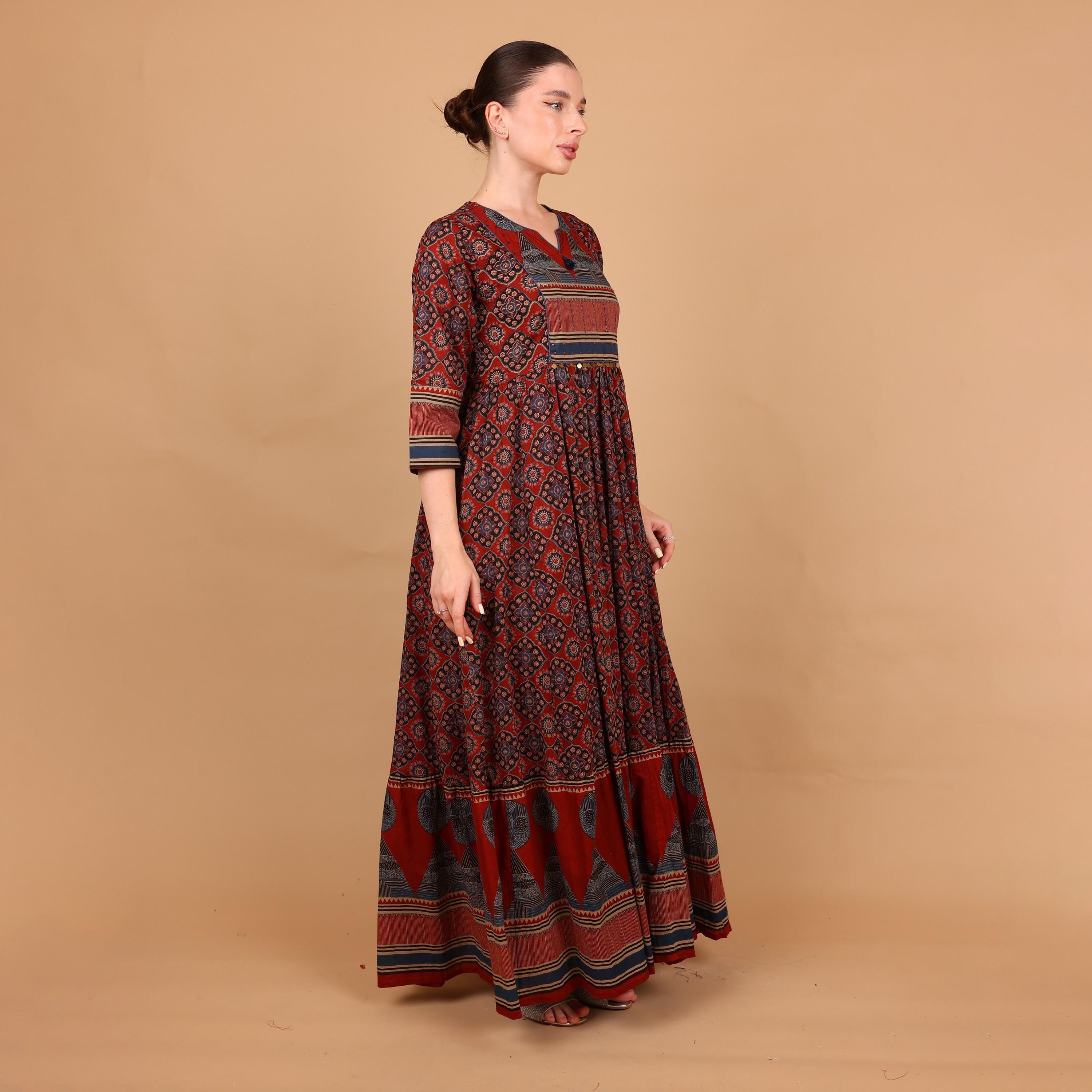 جلابية نسائية واسعة ومجسمة (فت آند فلير) بنقشة هندسية من إيككسا-women-arabicclothing-jalabiyas-image-8