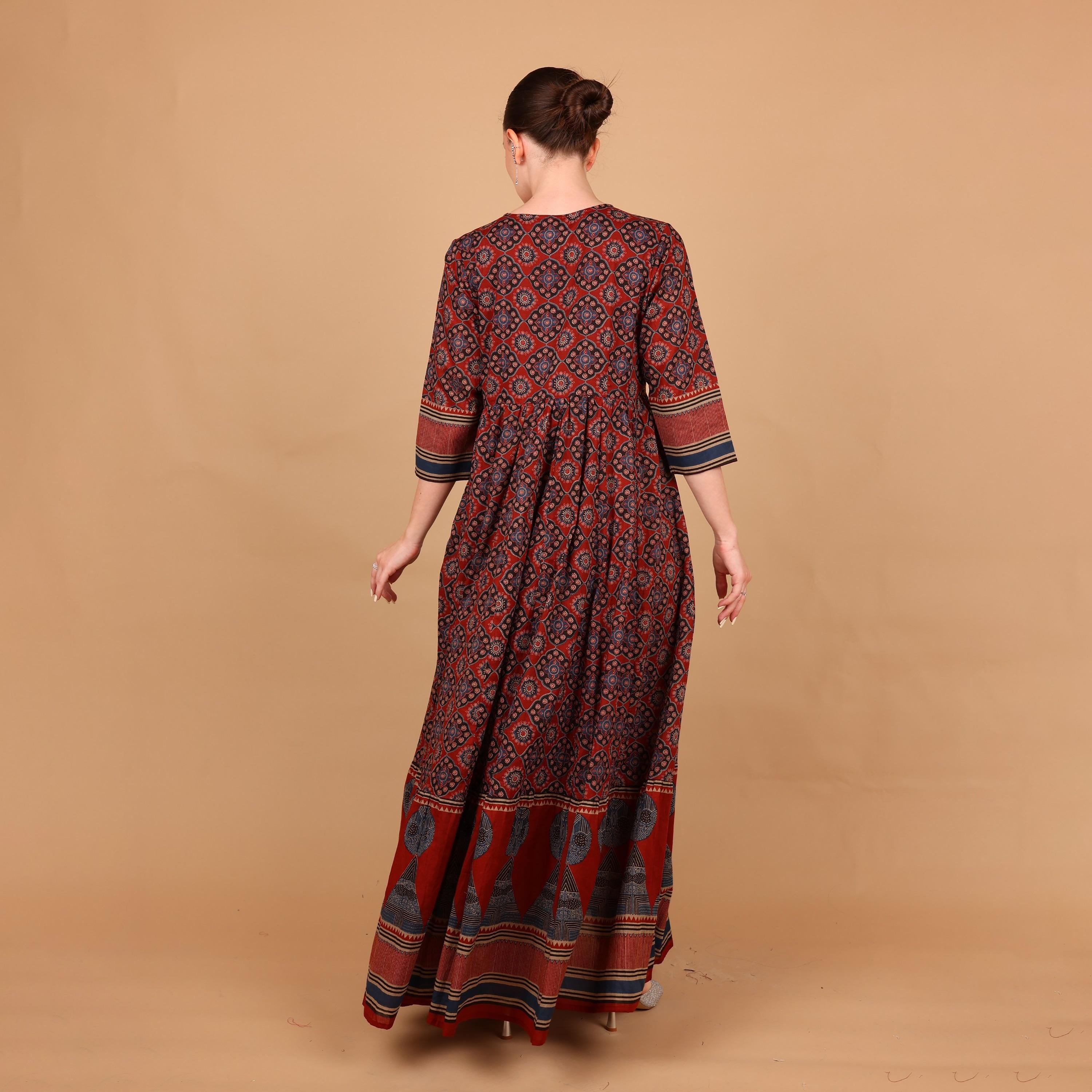 جلابية نسائية واسعة ومجسمة (فت آند فلير) بنقشة هندسية من إيككسا-women-arabicclothing-jalabiyas-image-9