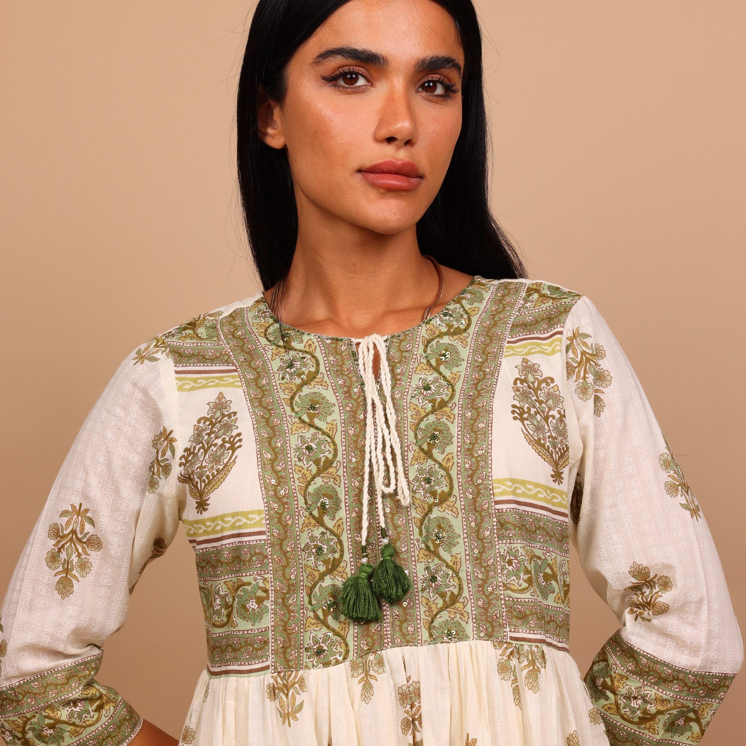 جلابية نسائية واسعة ومجسمة (فت آند فلير) بنقشة زهور من إيككسا-women-arabicclothing-jalabiyas-image-2