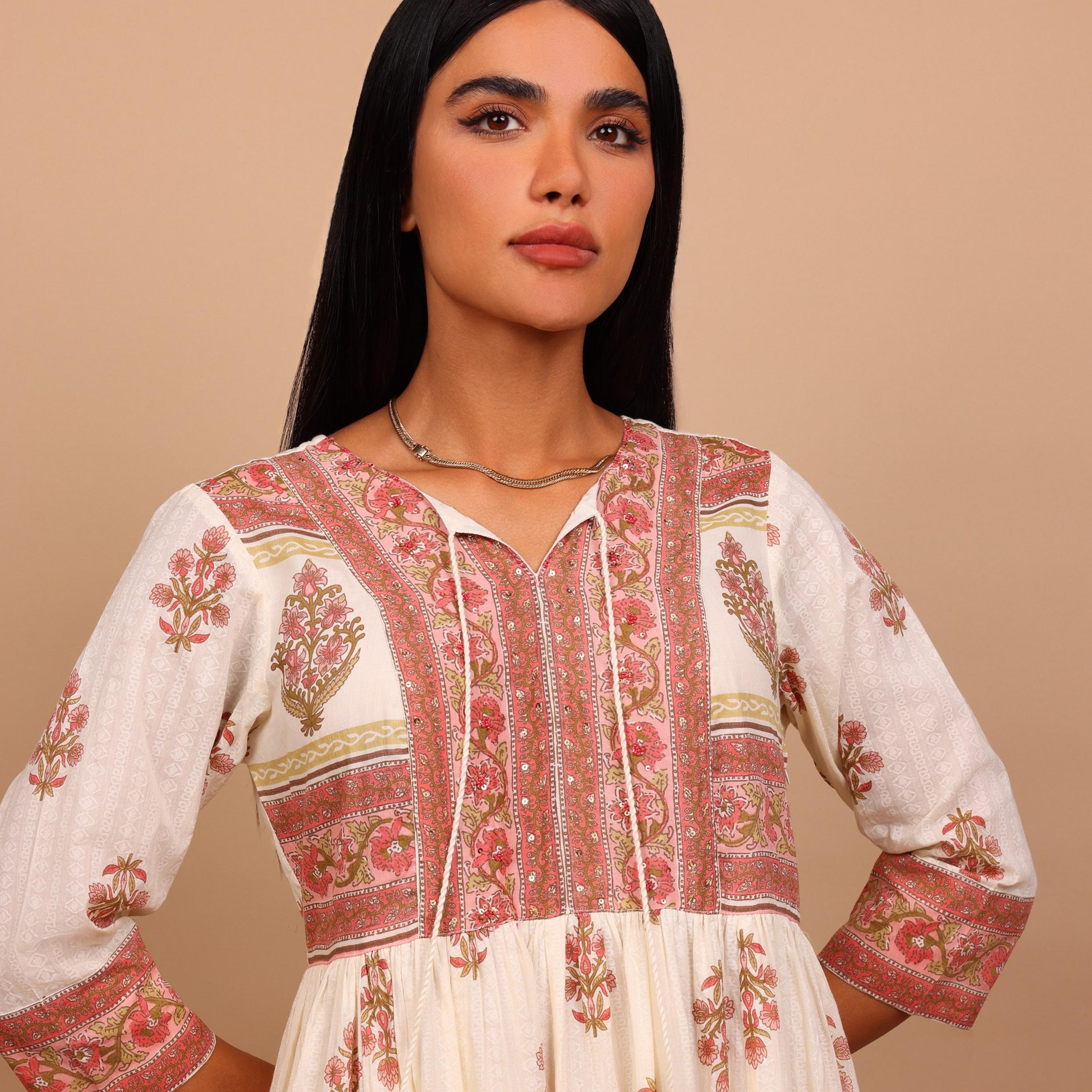 جلابية نسائية واسعة ومجسمة (فت آند فلير) بنقشة زهور من إيككسا-women-arabicclothing-jalabiyas-image-7