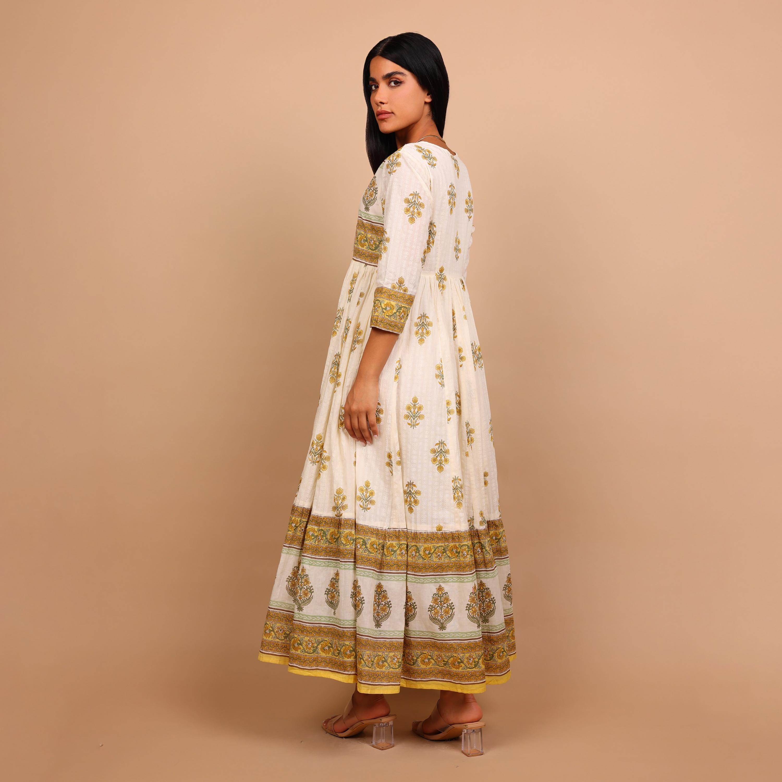 جلابية نسائية واسعة ومجسمة (فت آند فلير) بنقشة زهور من إيككسا-women-arabicclothing-jalabiyas-image-12