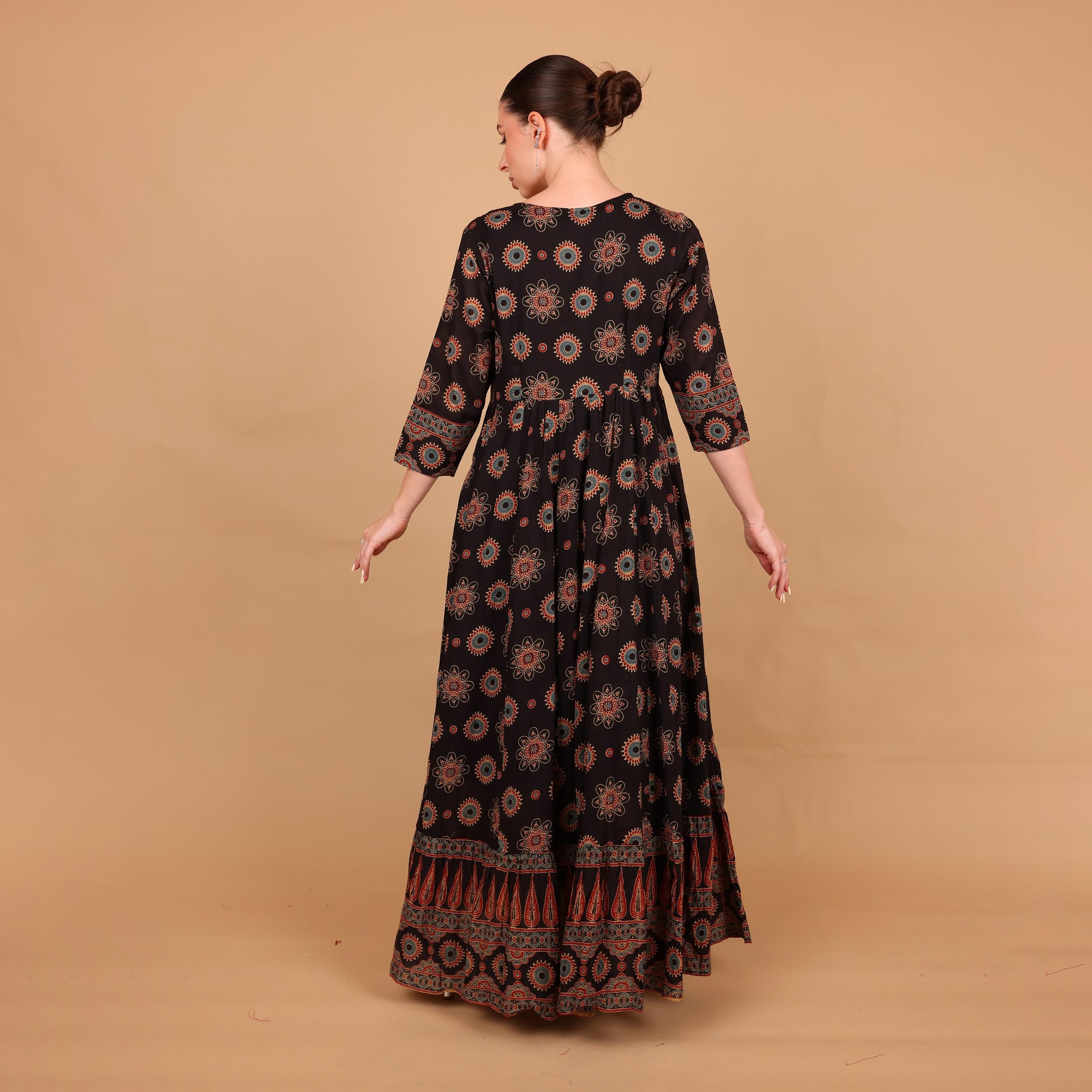 جلابية نسائية واسعة ومجسمة (فت آند فلير) بنقشة عرقية من إيككسا-women-arabicclothing-jalabiyas-image-5